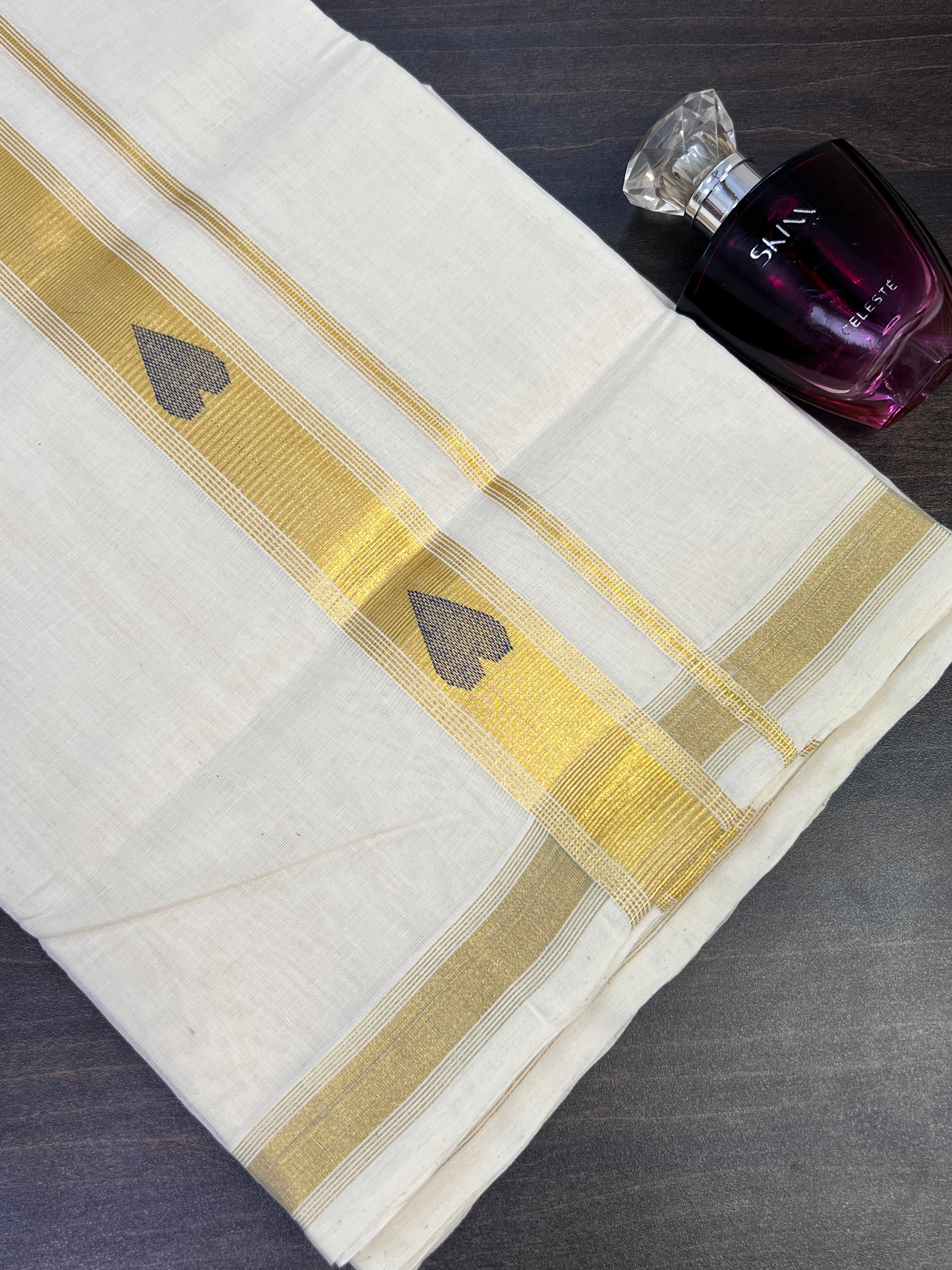 Kasavu Detailed Balaramapuram Handloom Kerala Cotton Mundu  |  KL201