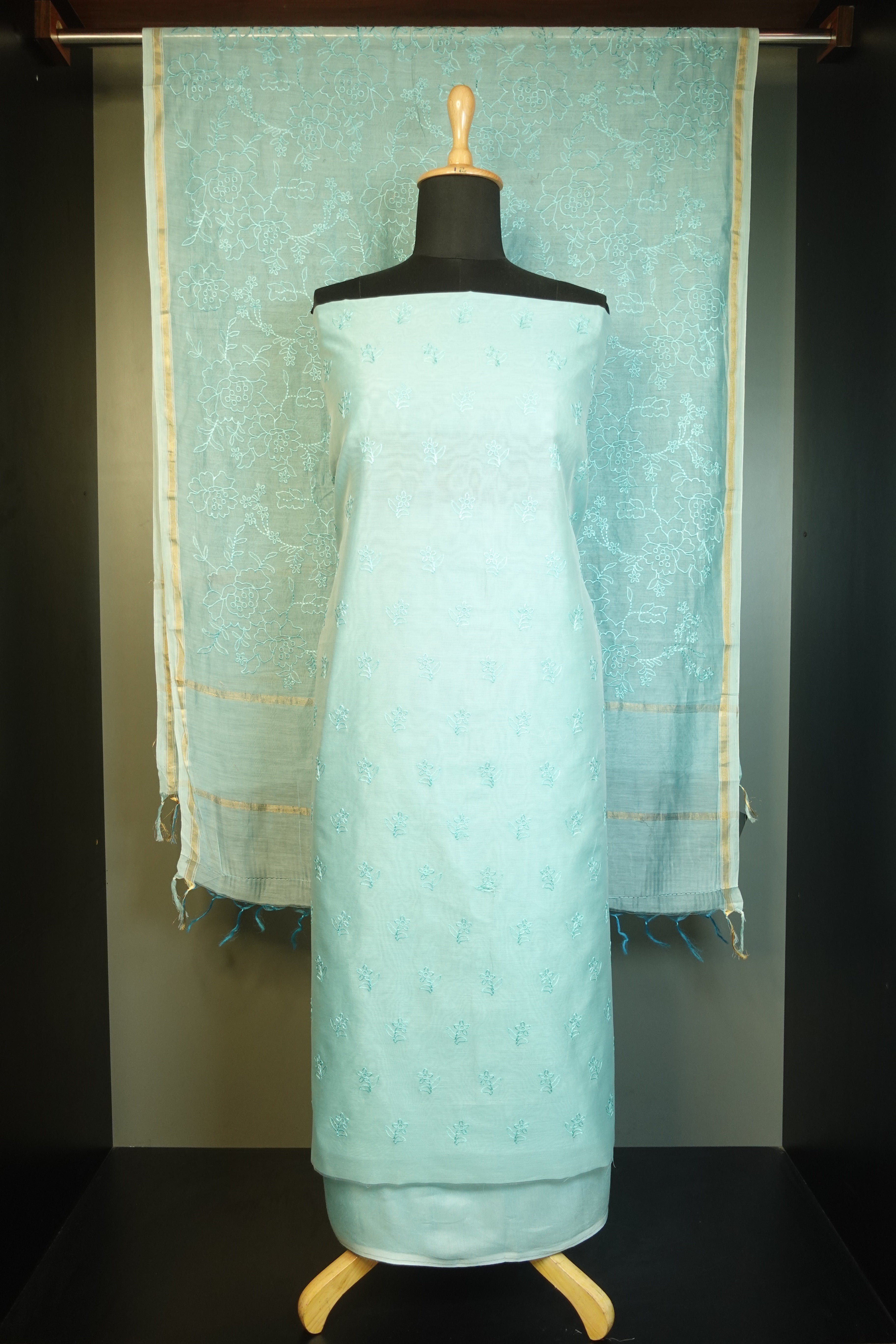 Floral Embroidery Pattern Chanderi Finish Salwar Set | YNG261