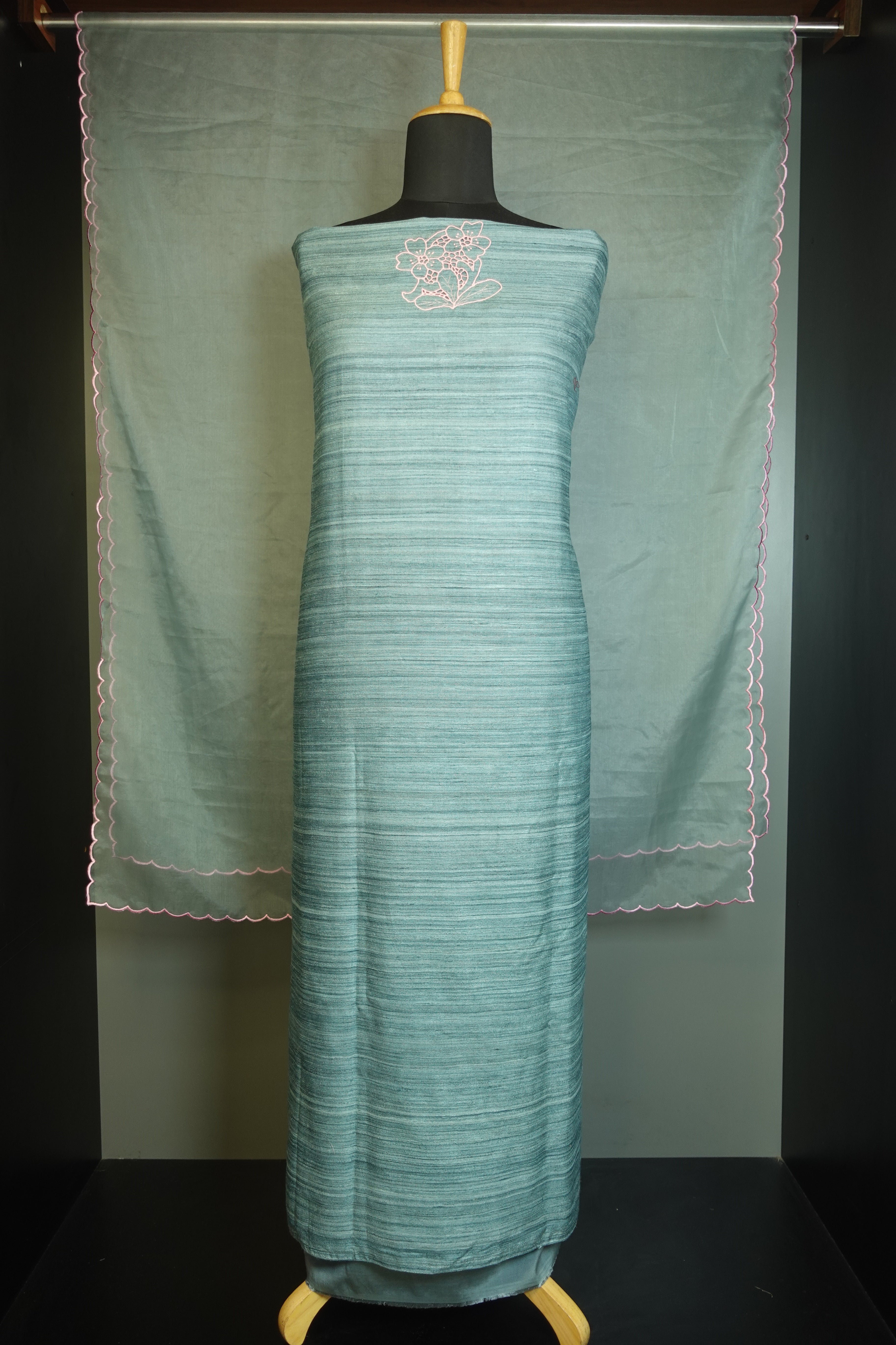 Twine Cutwork Geecha Tussar Salwar Set | NJCL192