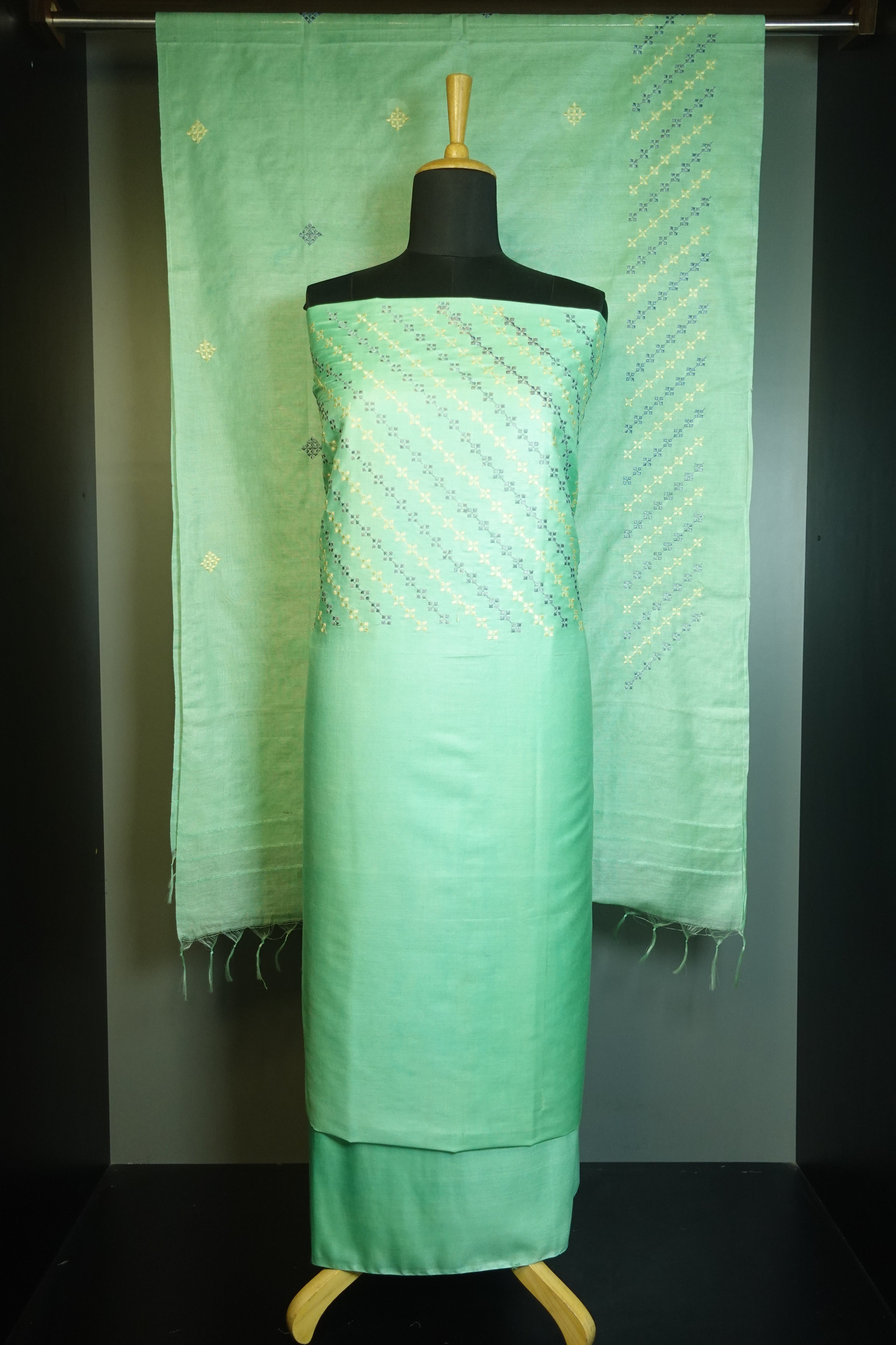 Embroidered Bhagalpuri Linen Salwar Set | US194