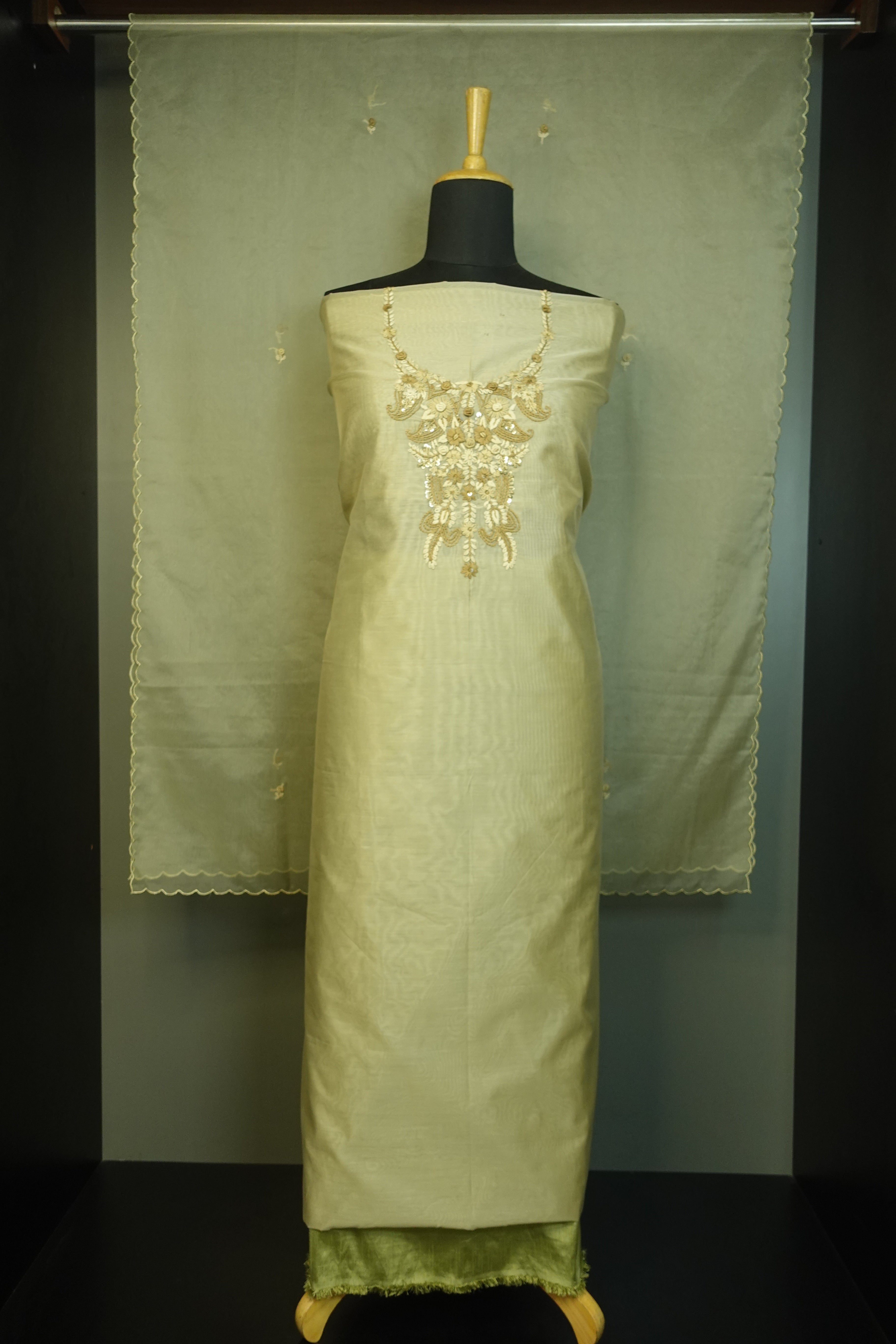 Hand Embroidery Chanderi Salwar Set | SBP145