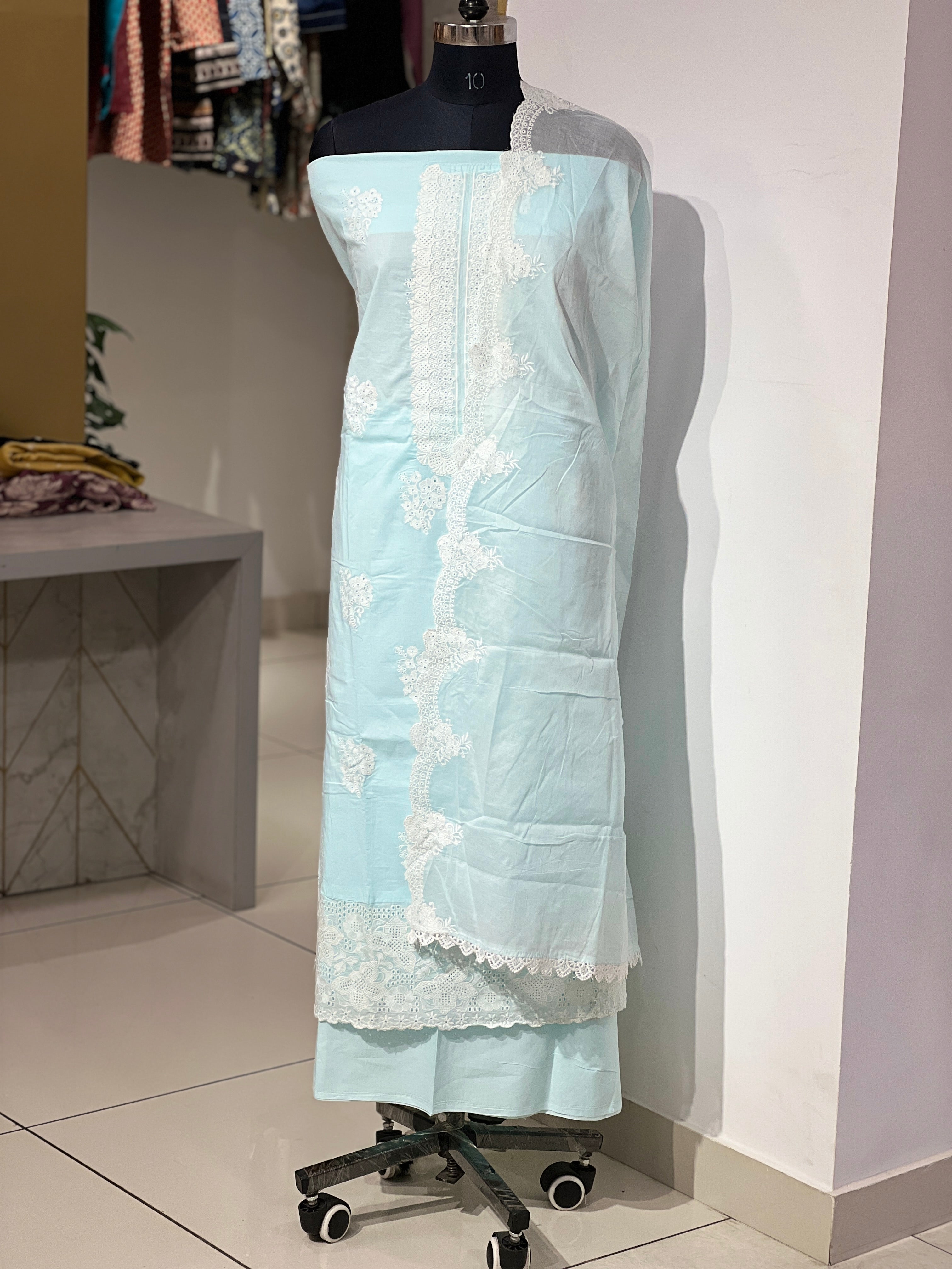 Floral Embroidery Detailed Cambric Cotton Salwar Set | GE110