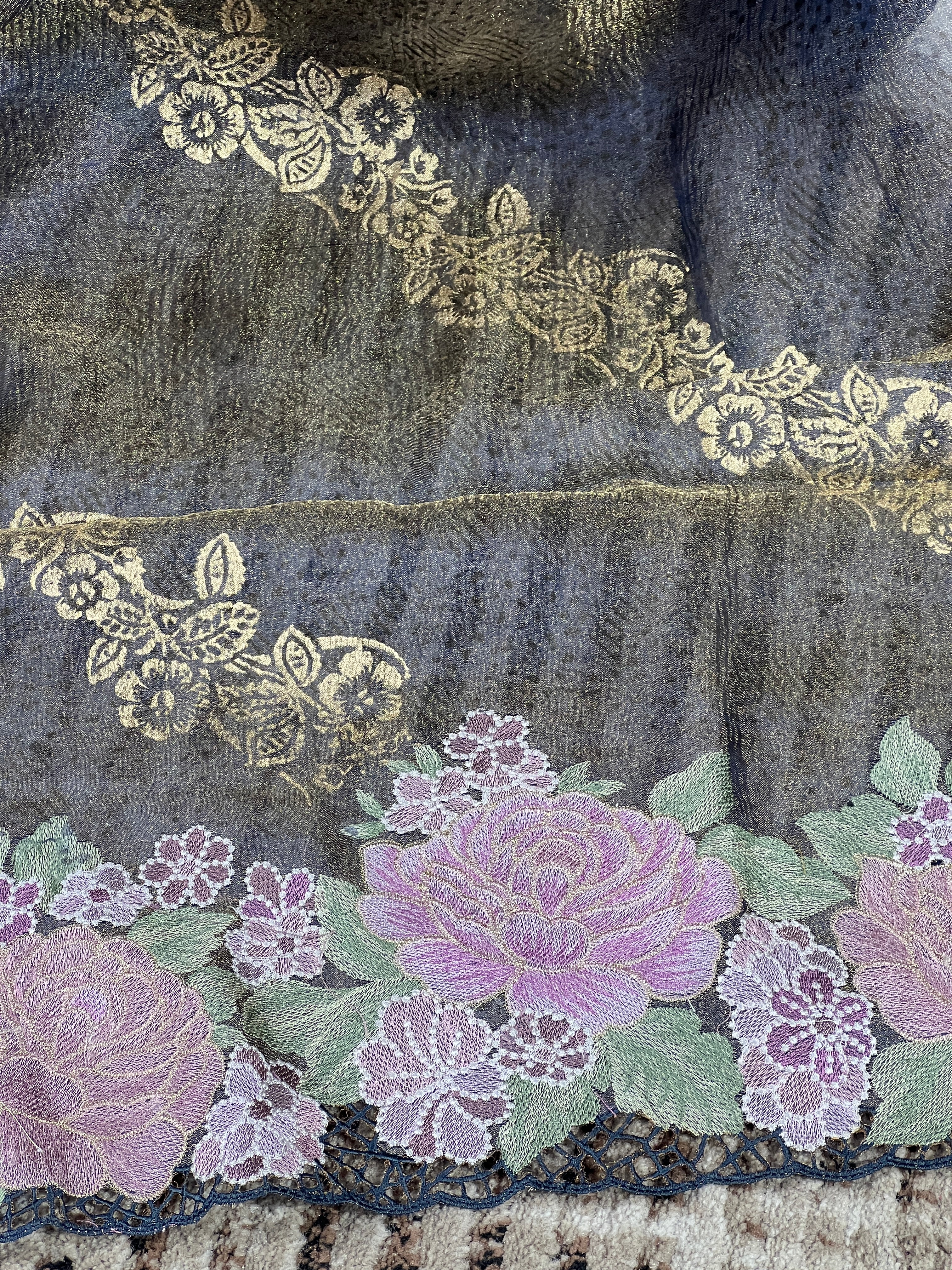 Embroidered Crushed TissueOrganza Saree | RGD579