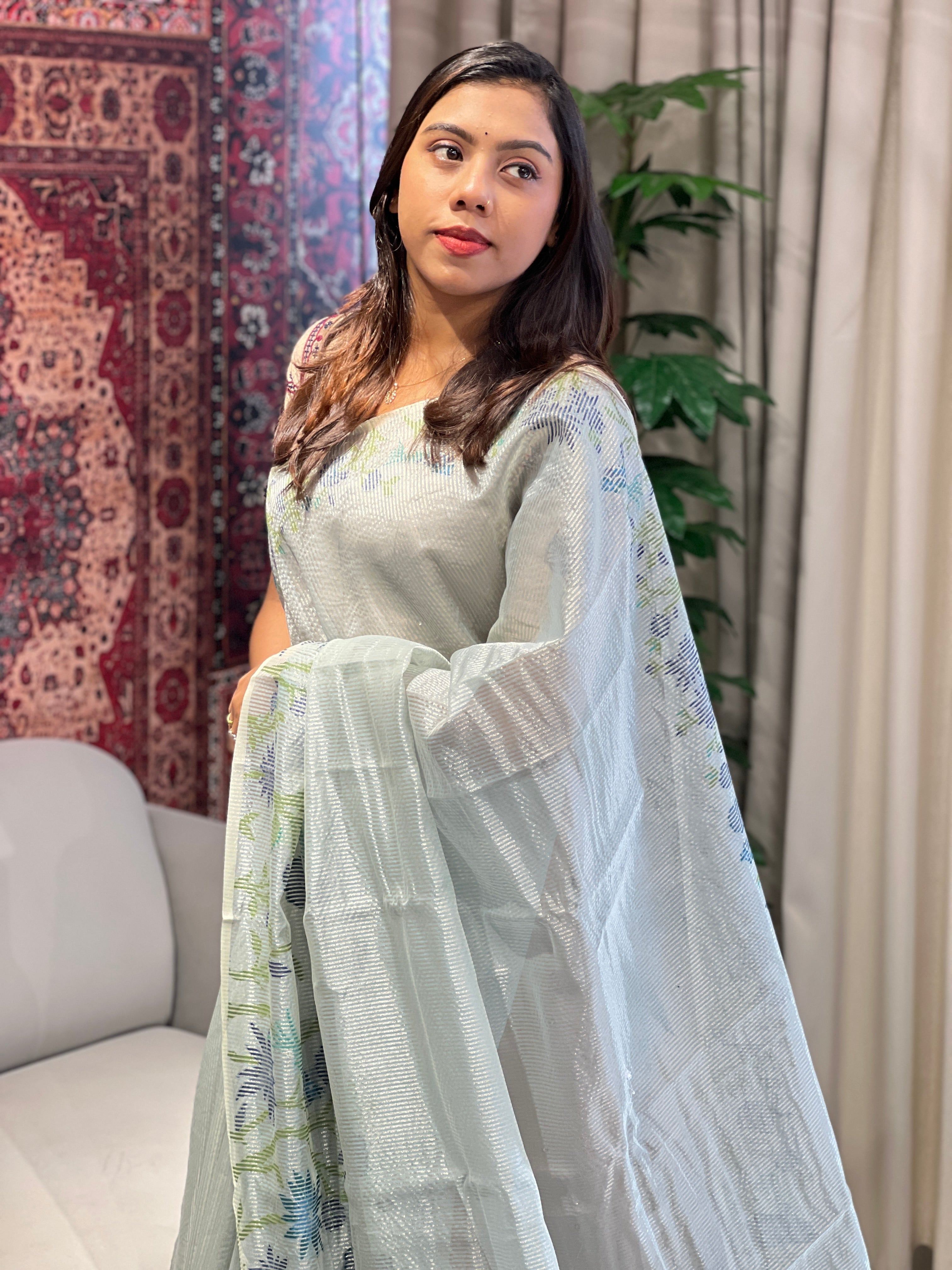 Jamdani Woven Semi Organza Saree | YNG698