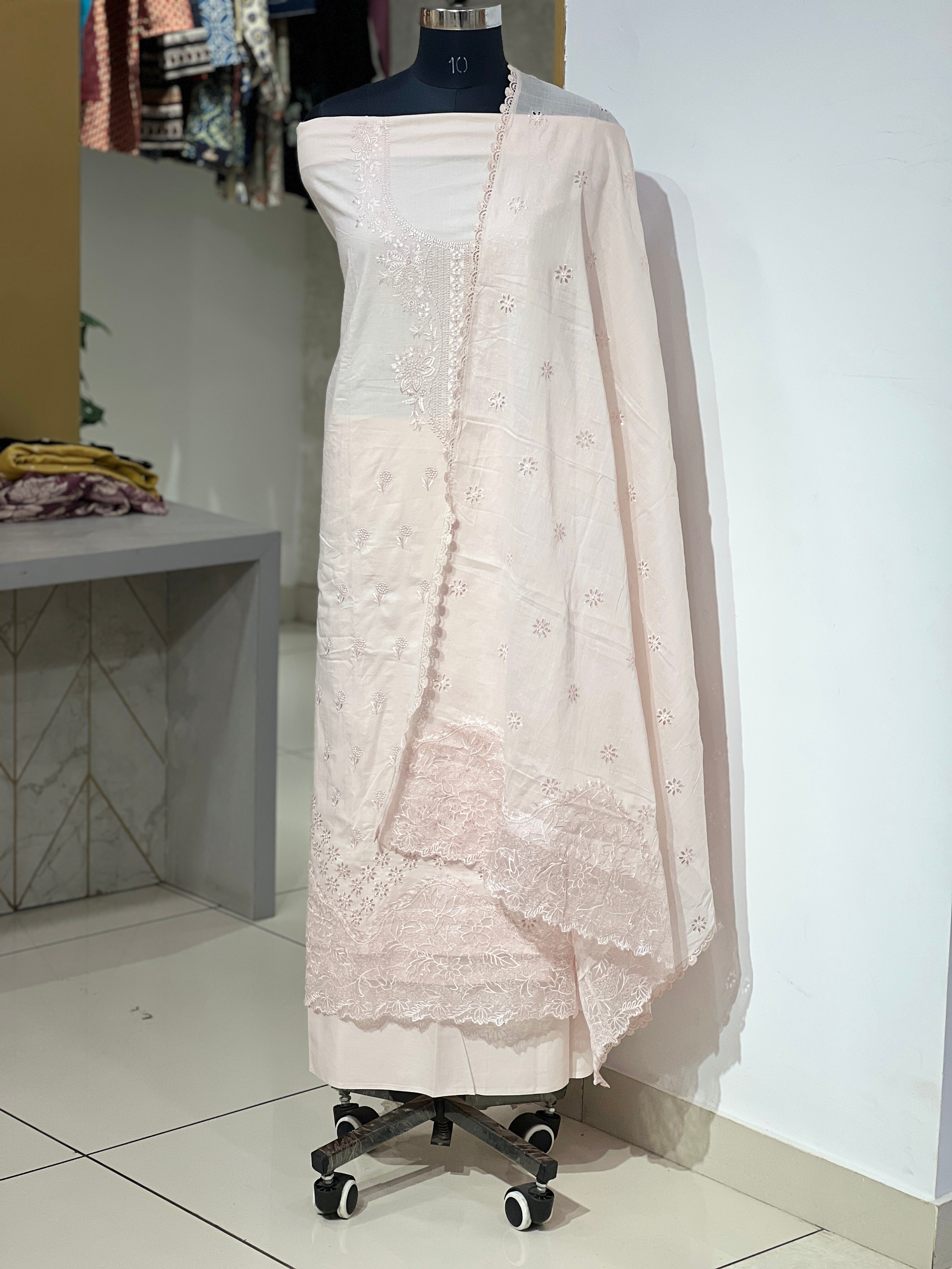 Floral Embroidery Detailed Cambric Cotton Salwar Set | GE134