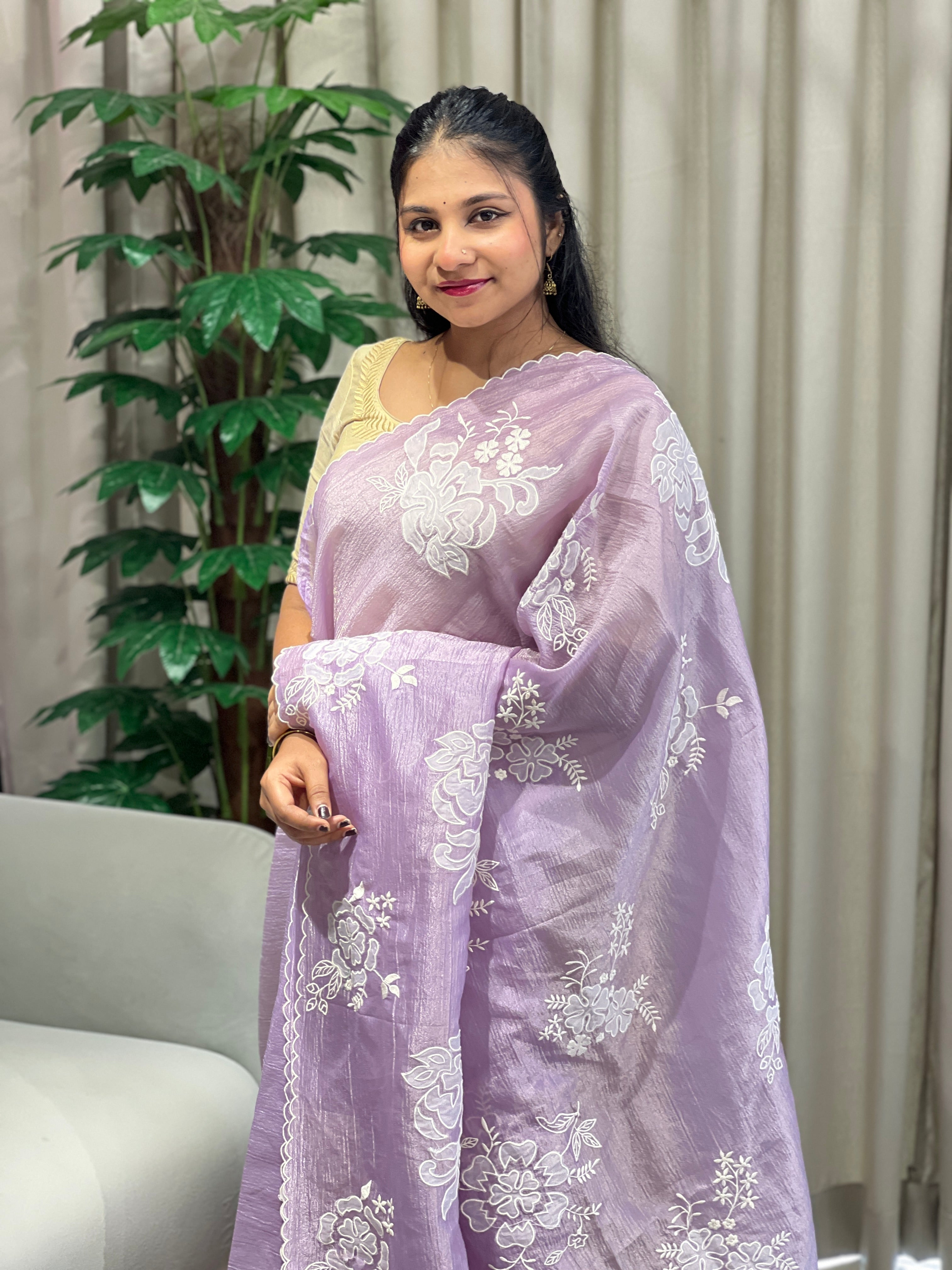 Floral Applique Detailed Crushed Shimmer Organza Saree | BLD1767