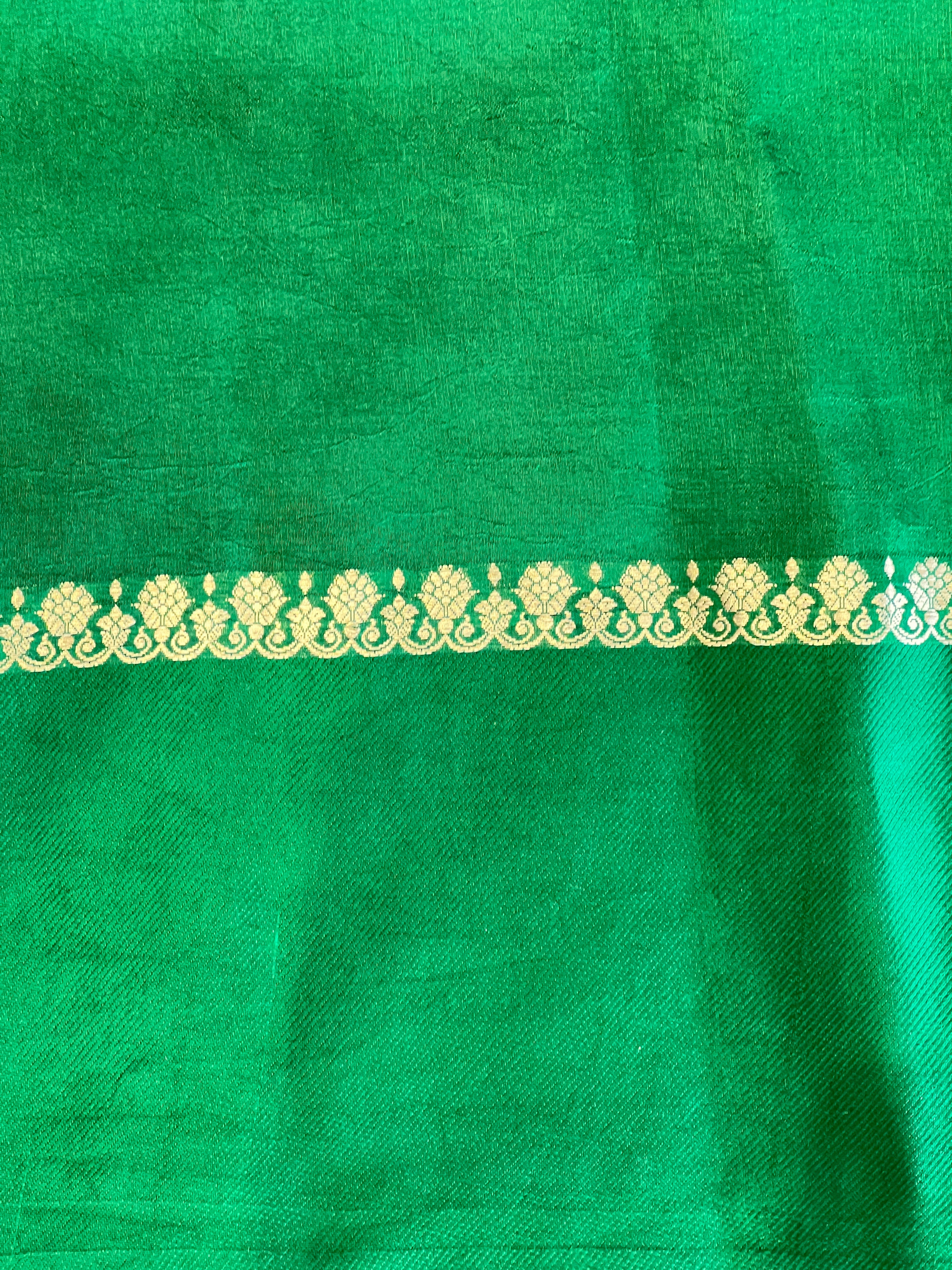 Zari Woven Stripe With Butta Detailed Pure Banarasi Saree | YNG820