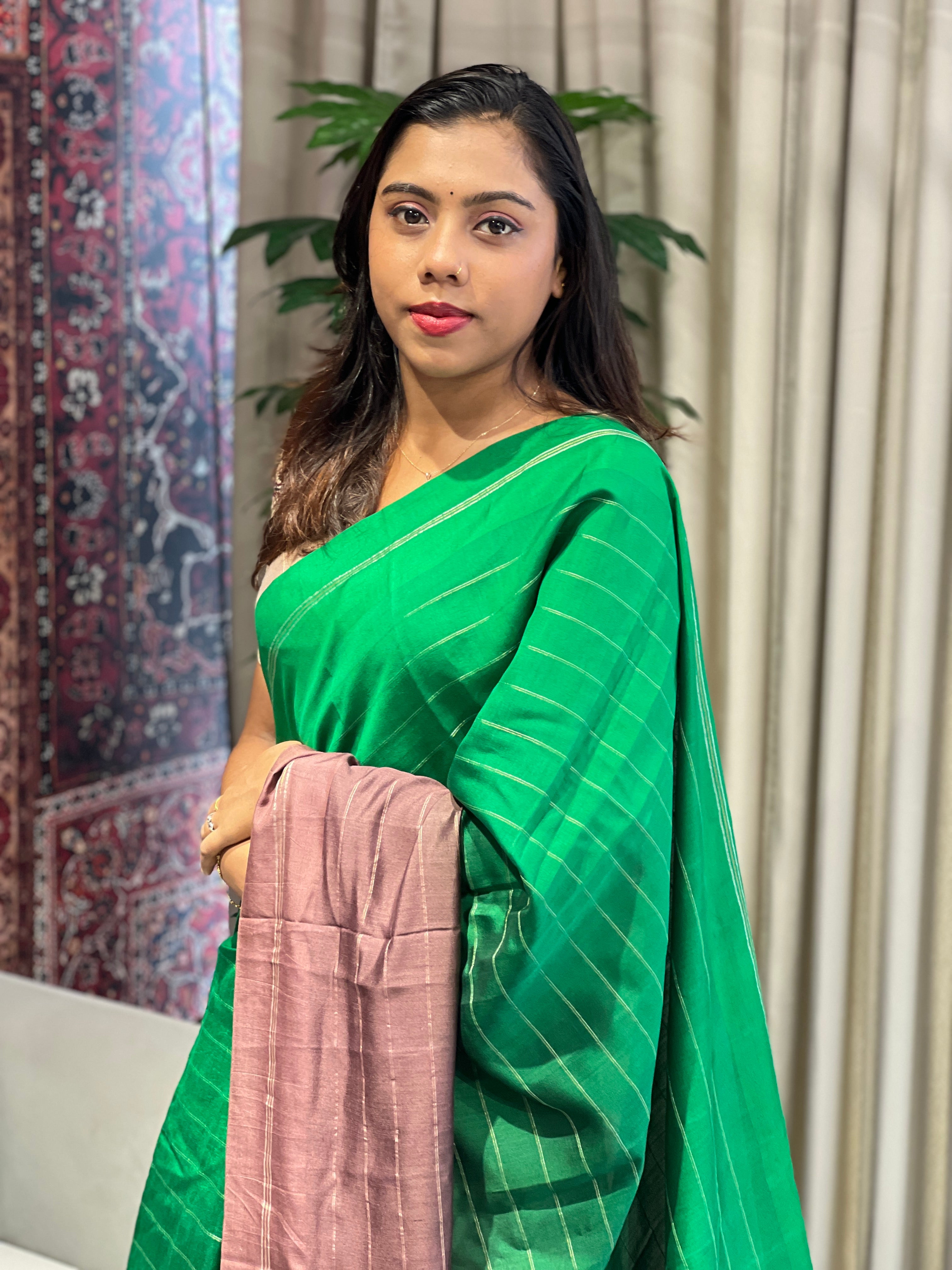 Zari Stripe Woven Pure Banarasi Saree | YNG817