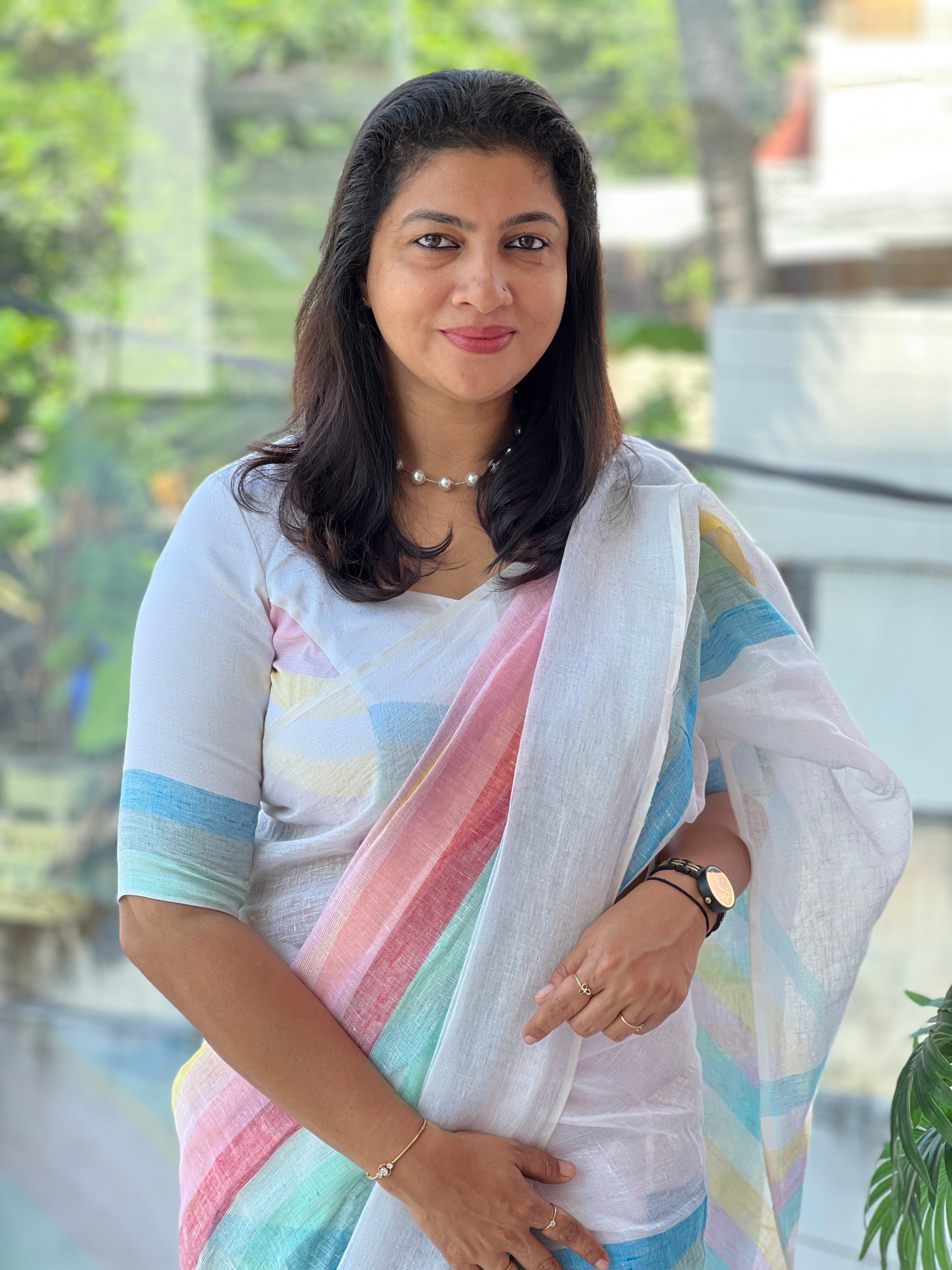 Multi-Color Patterned Linen Saree | DLS348