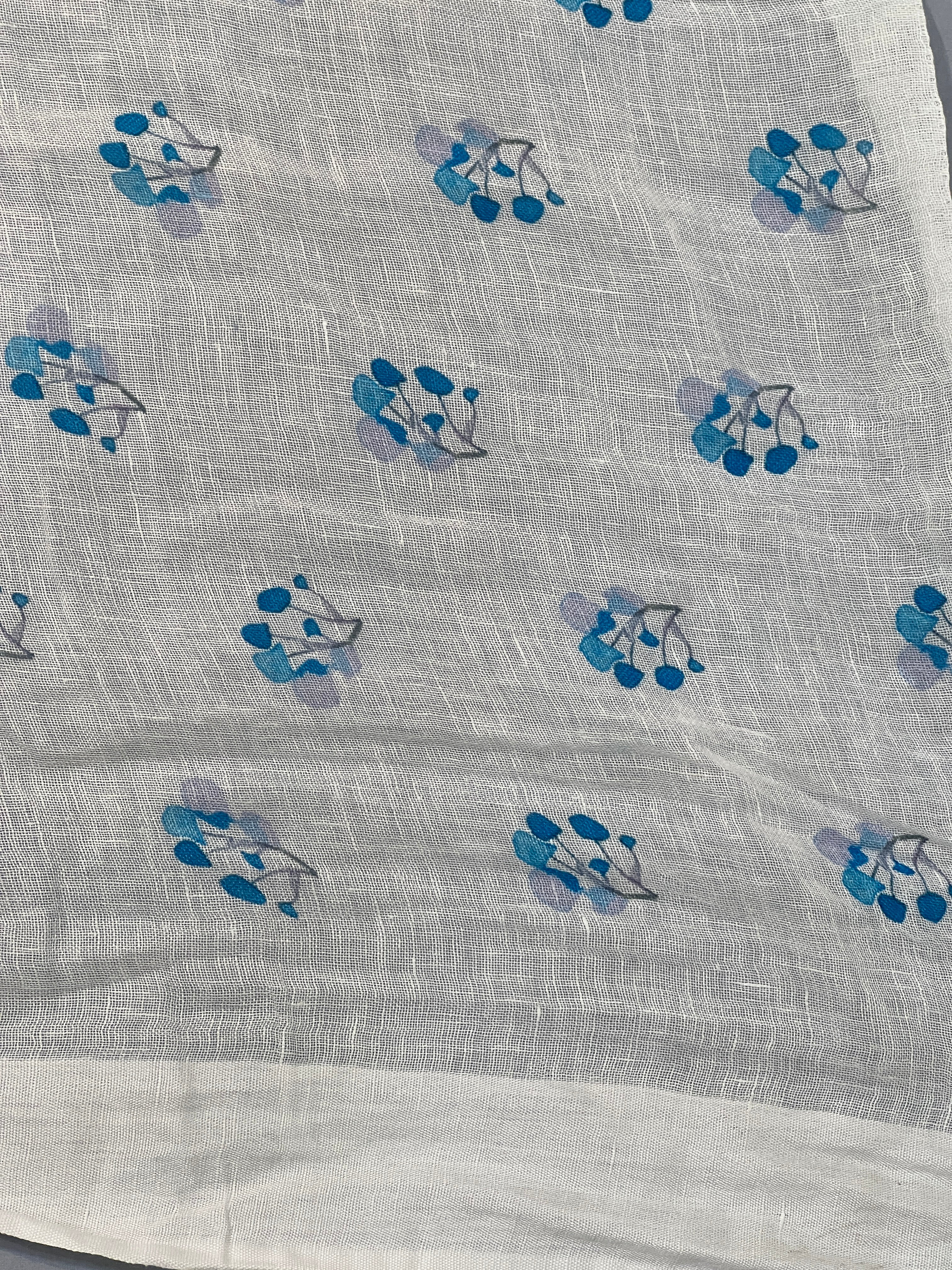 Floral Digital Print Detailed Linen Saree | MR401