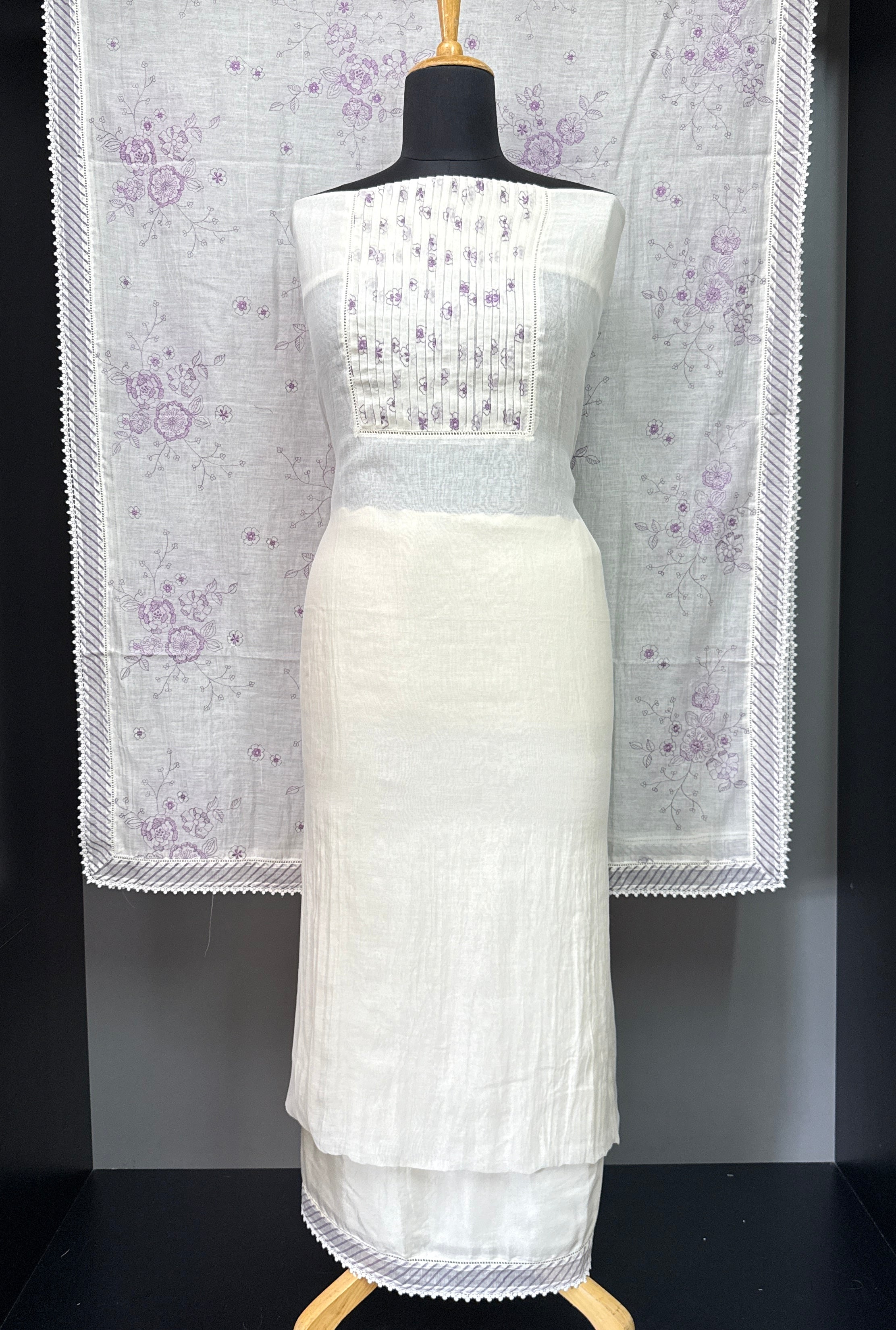 Floral Embroidery Detailed Chanderi Salwar Set | BLD1015