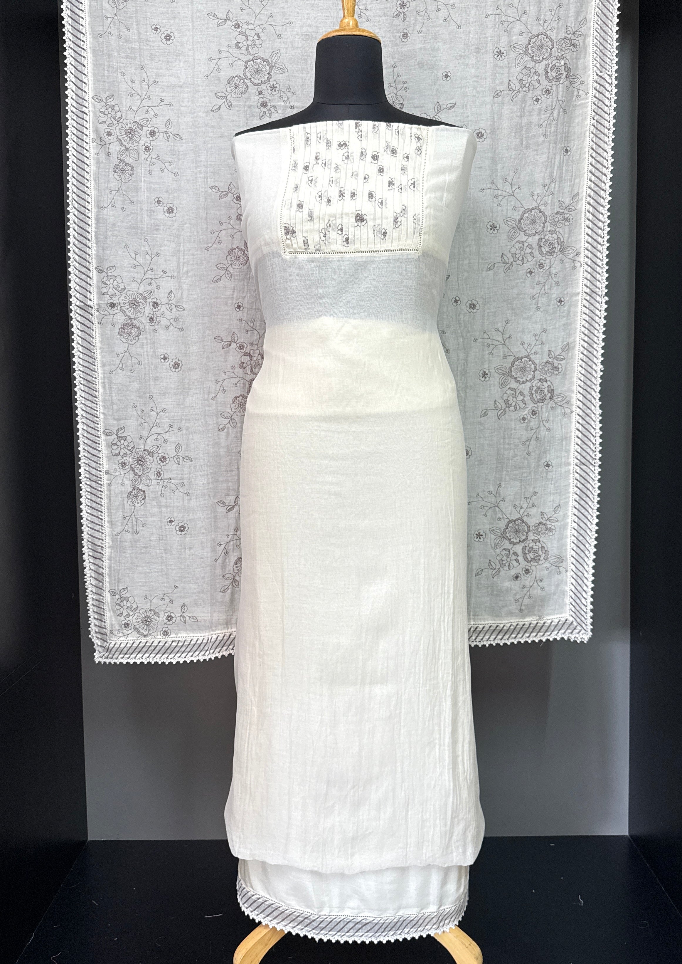 Floral Embroidery Detailed Chanderi Salwar Set | BLD1014