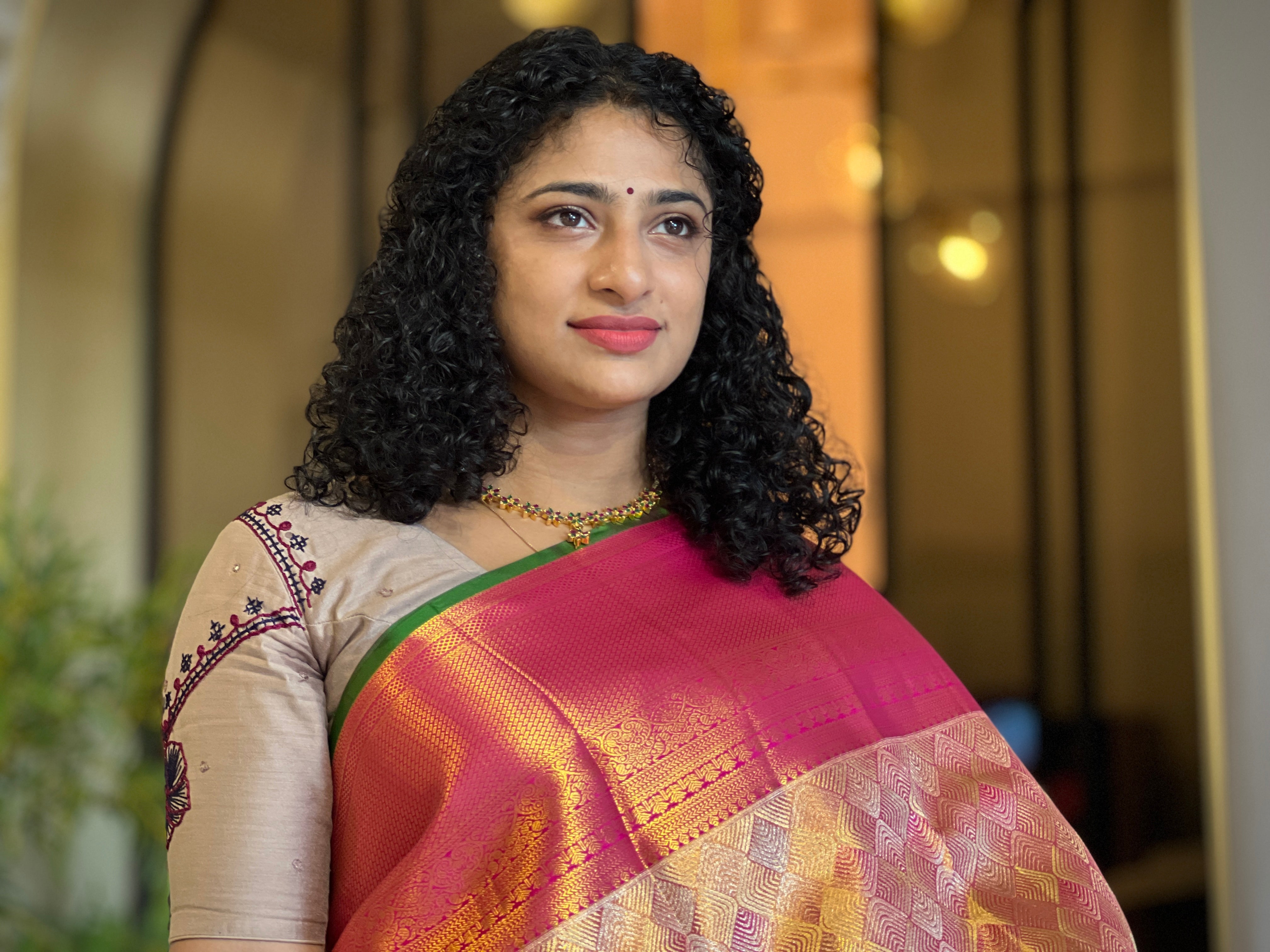 Meenakari Weaving Pattern Tissue Kanchipuram Saree | OM136