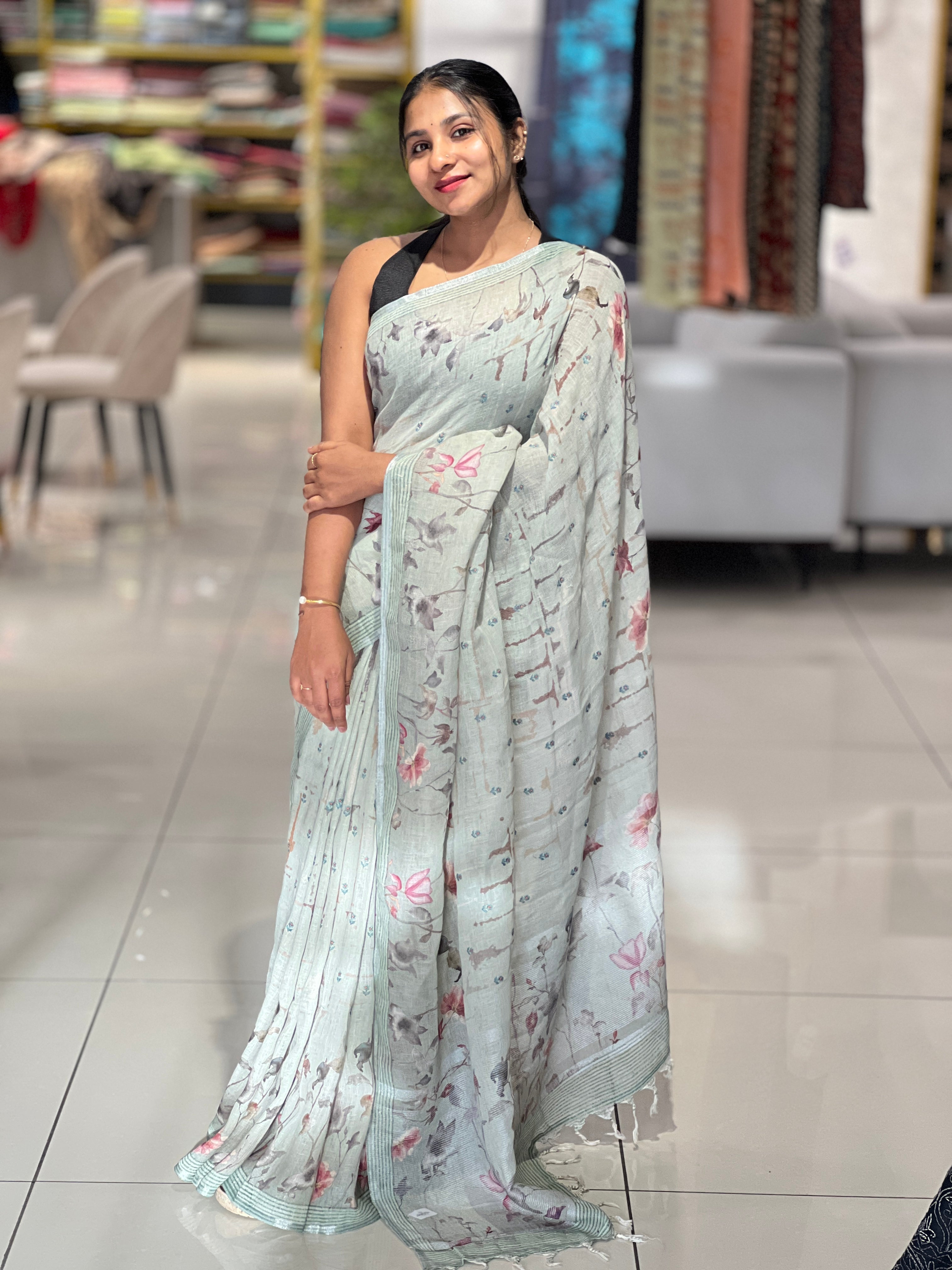 Floral Digital Print Detailed Linen Saree | SMC169