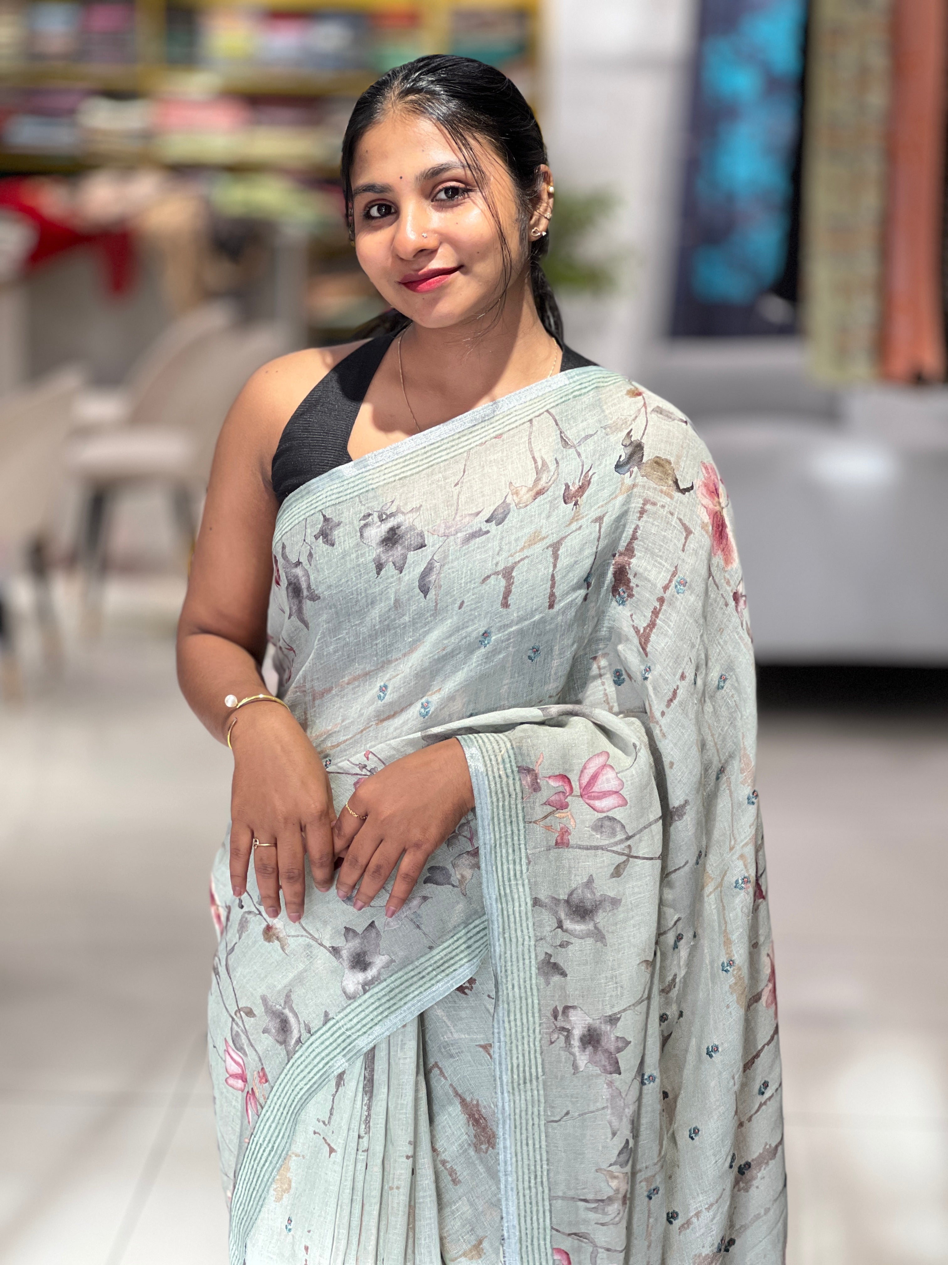 Floral Digital Print Detailed Linen Saree | SMC169