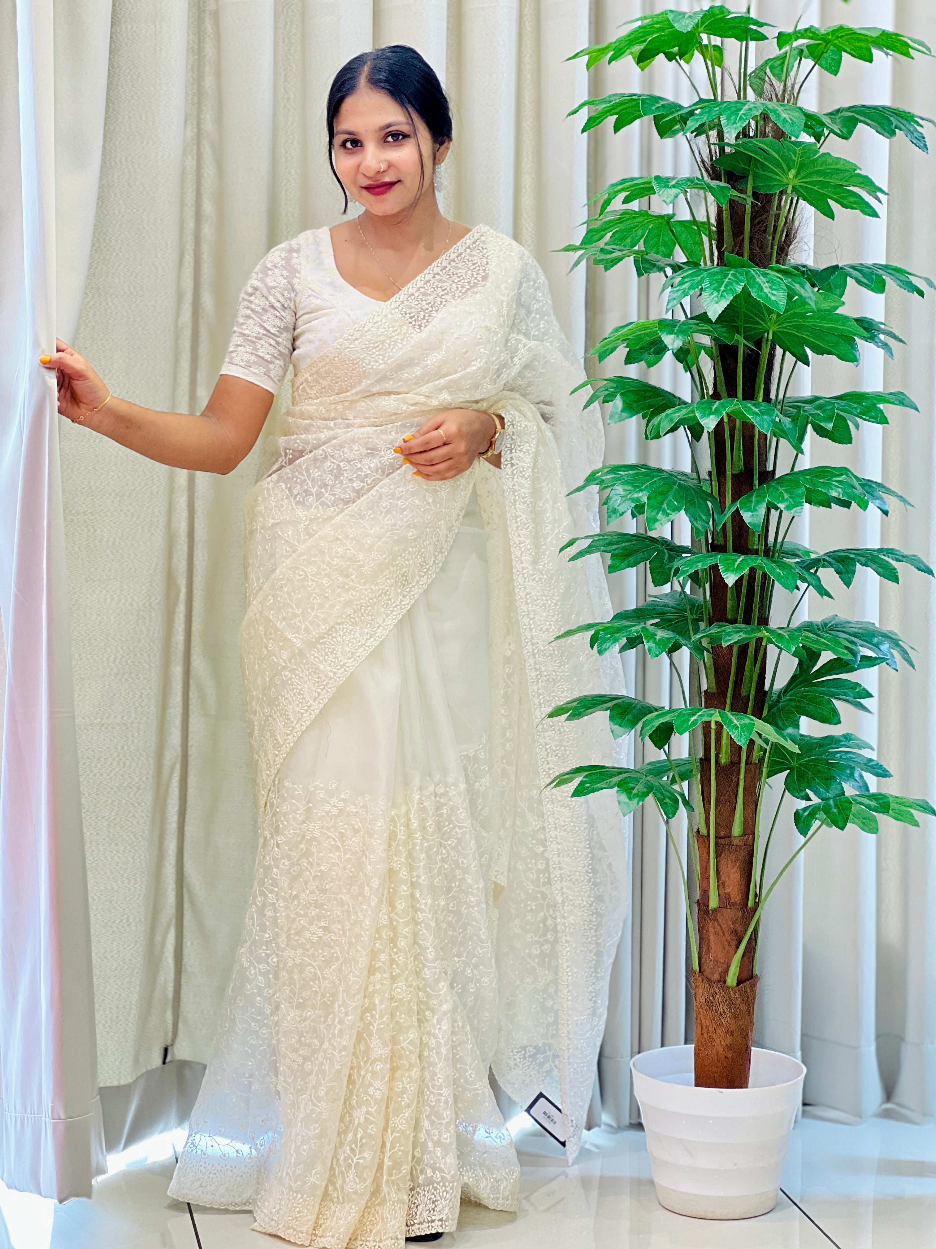 Floral Jaal Emboridery Design Organza Saree | SBP715