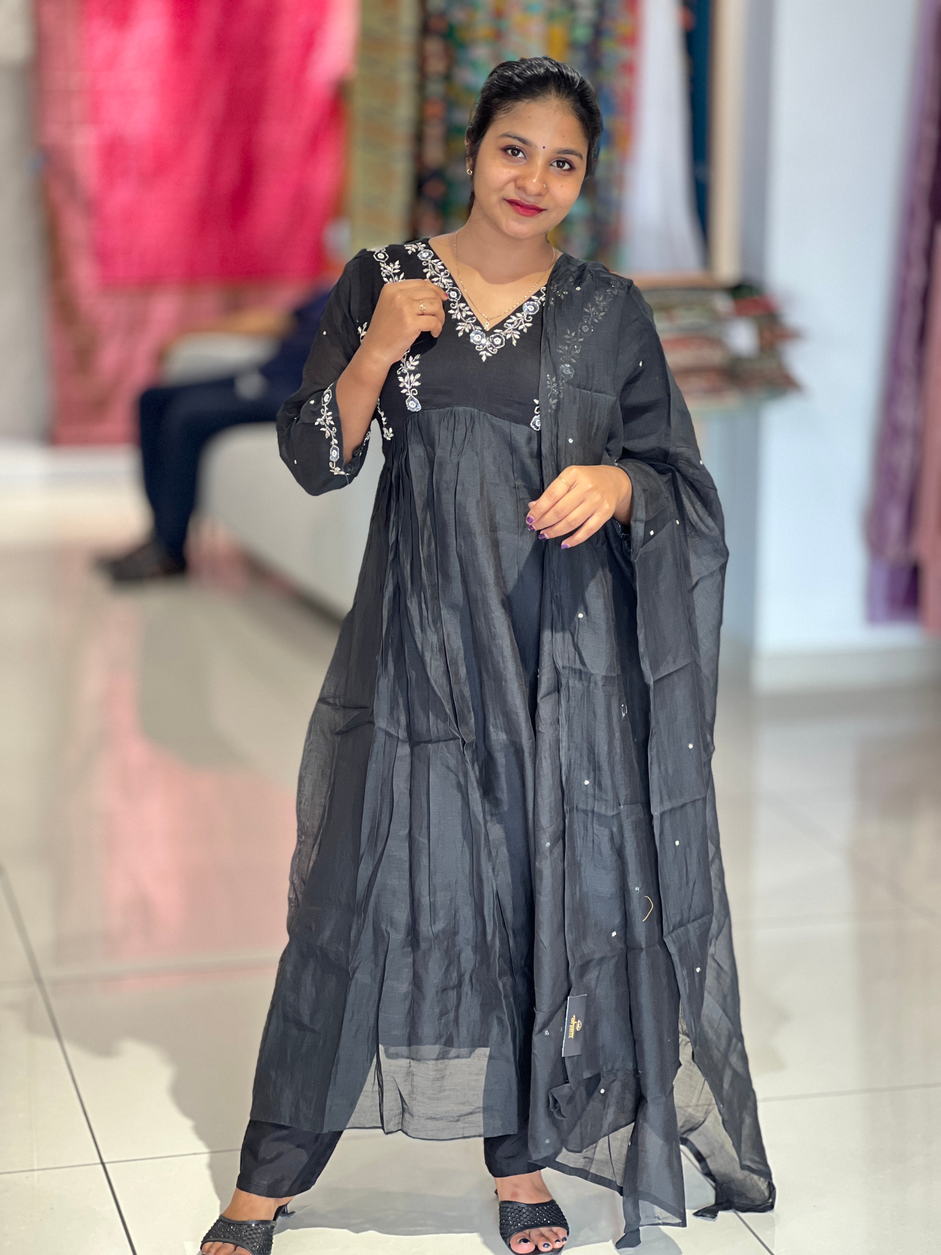 Zardosi & Cut Beads Embroidery Detailed Chanderi Kurta Set  | KIA121