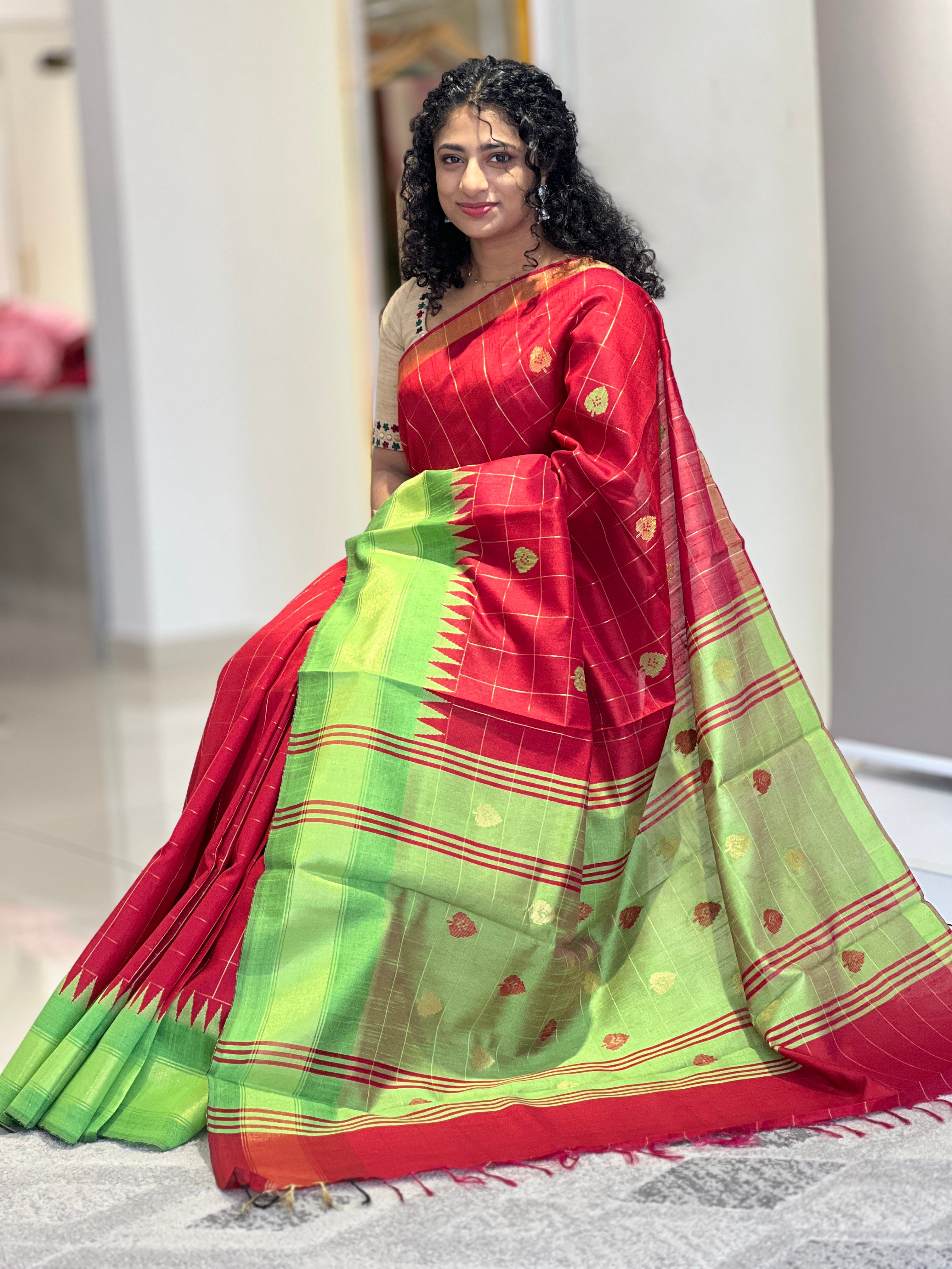 Zari Check Patterned Semi Silk Saree | SKH233