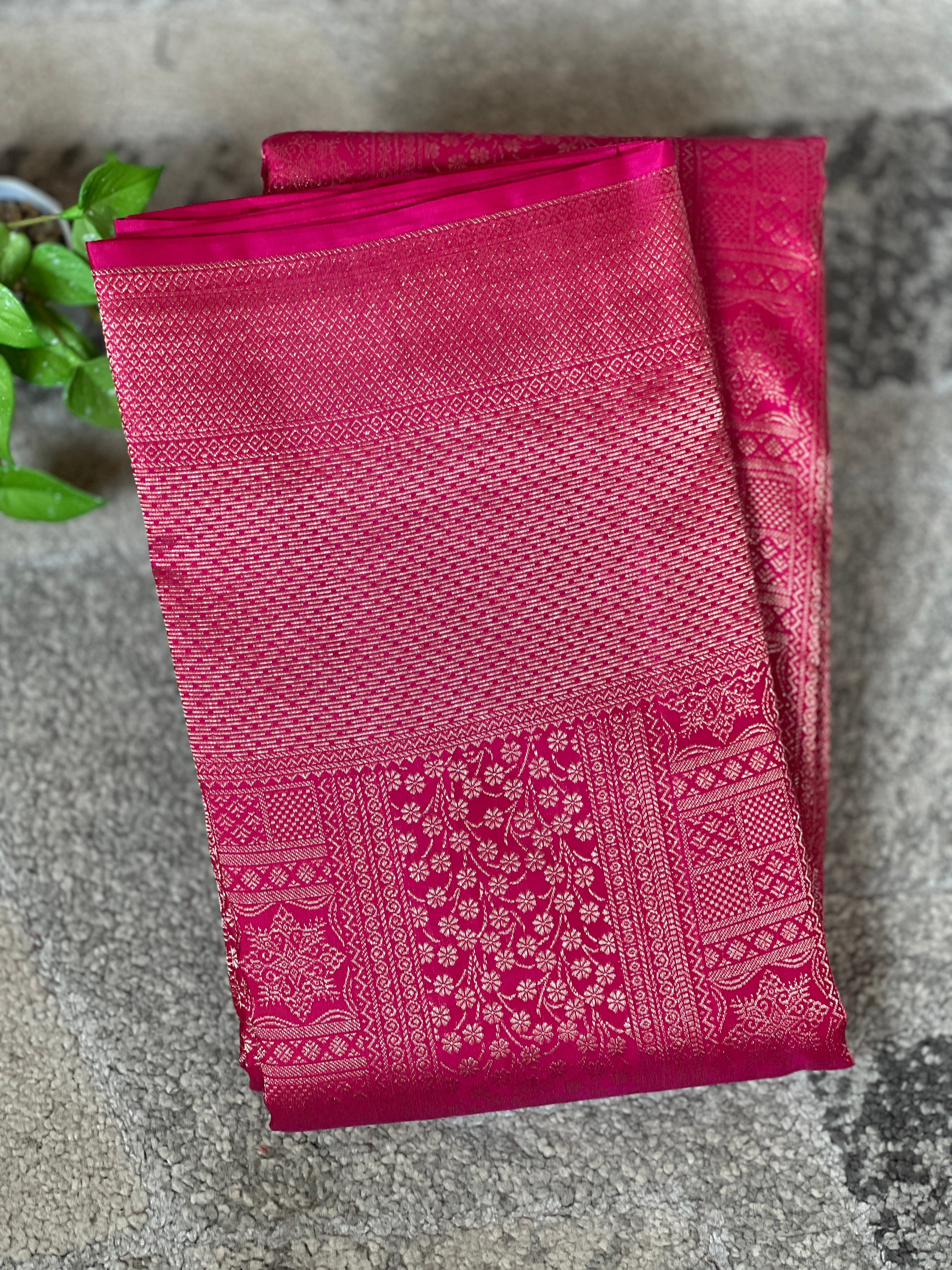 Traditional Floral Patterned Handloom Kanchipuram Saree | SME195