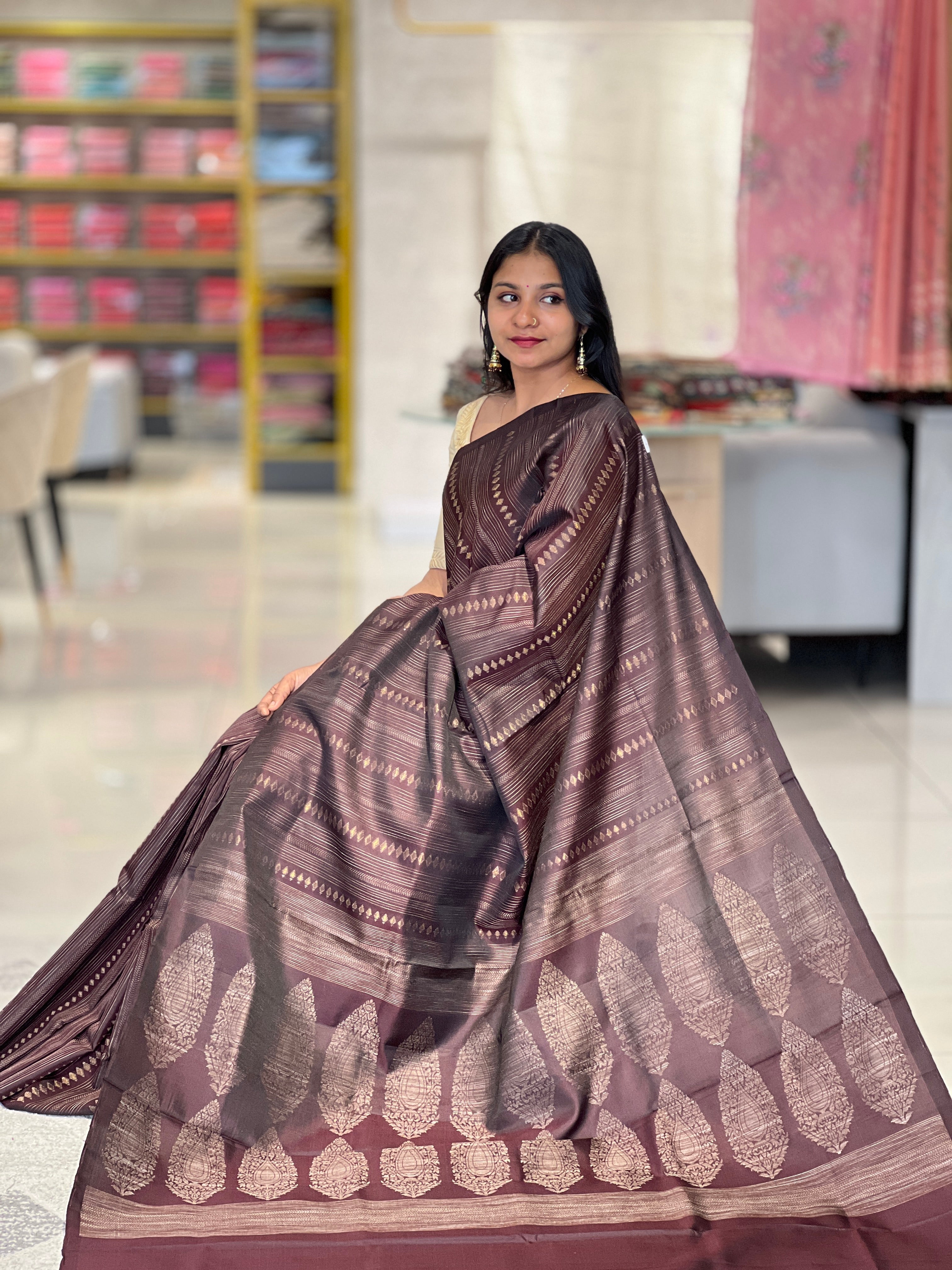 Stripe With Diamond Weaving Patterned Soft Silk Saree | TT267