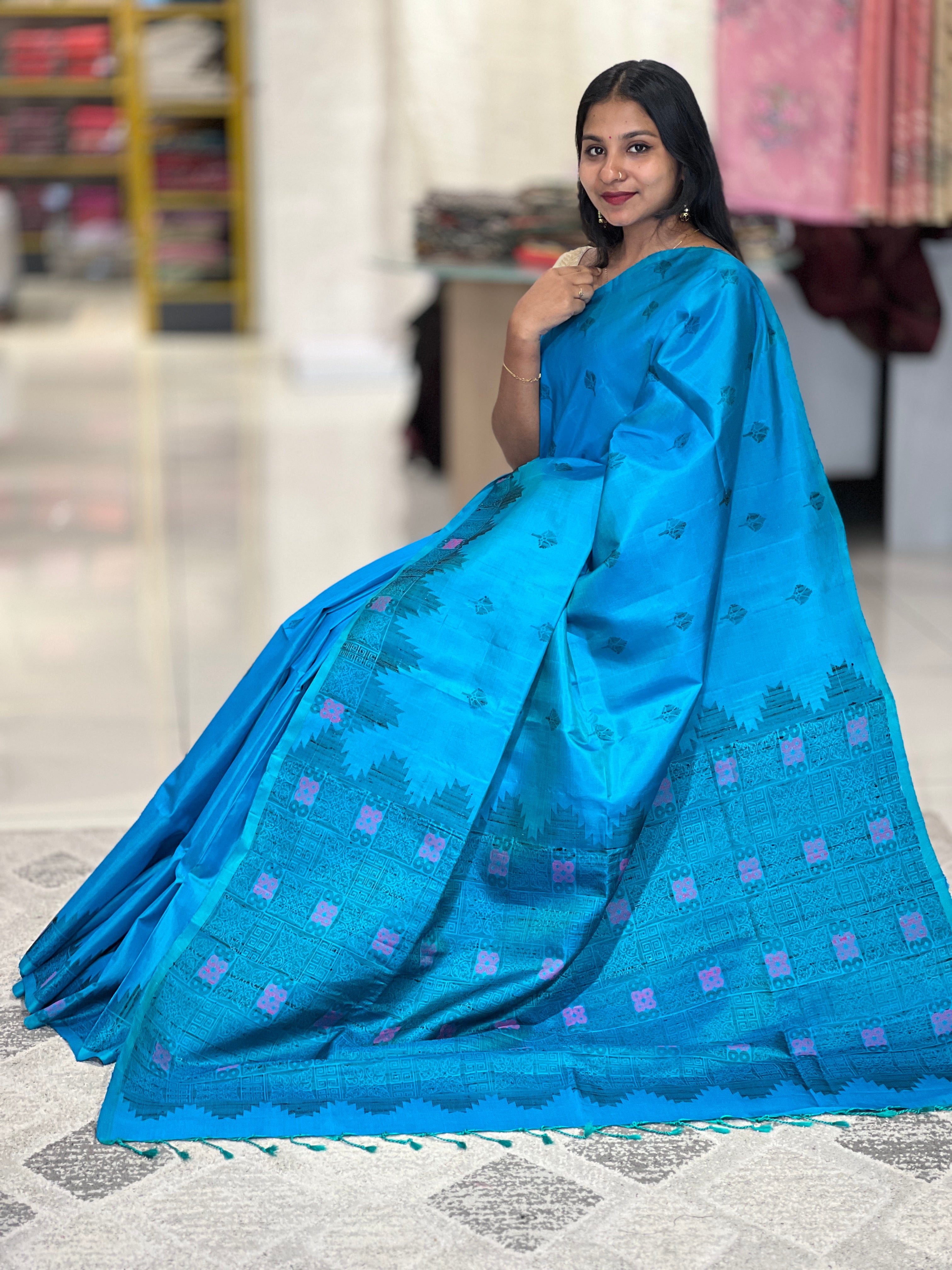 Thread Weaving  Soft Silk Saree | TT262