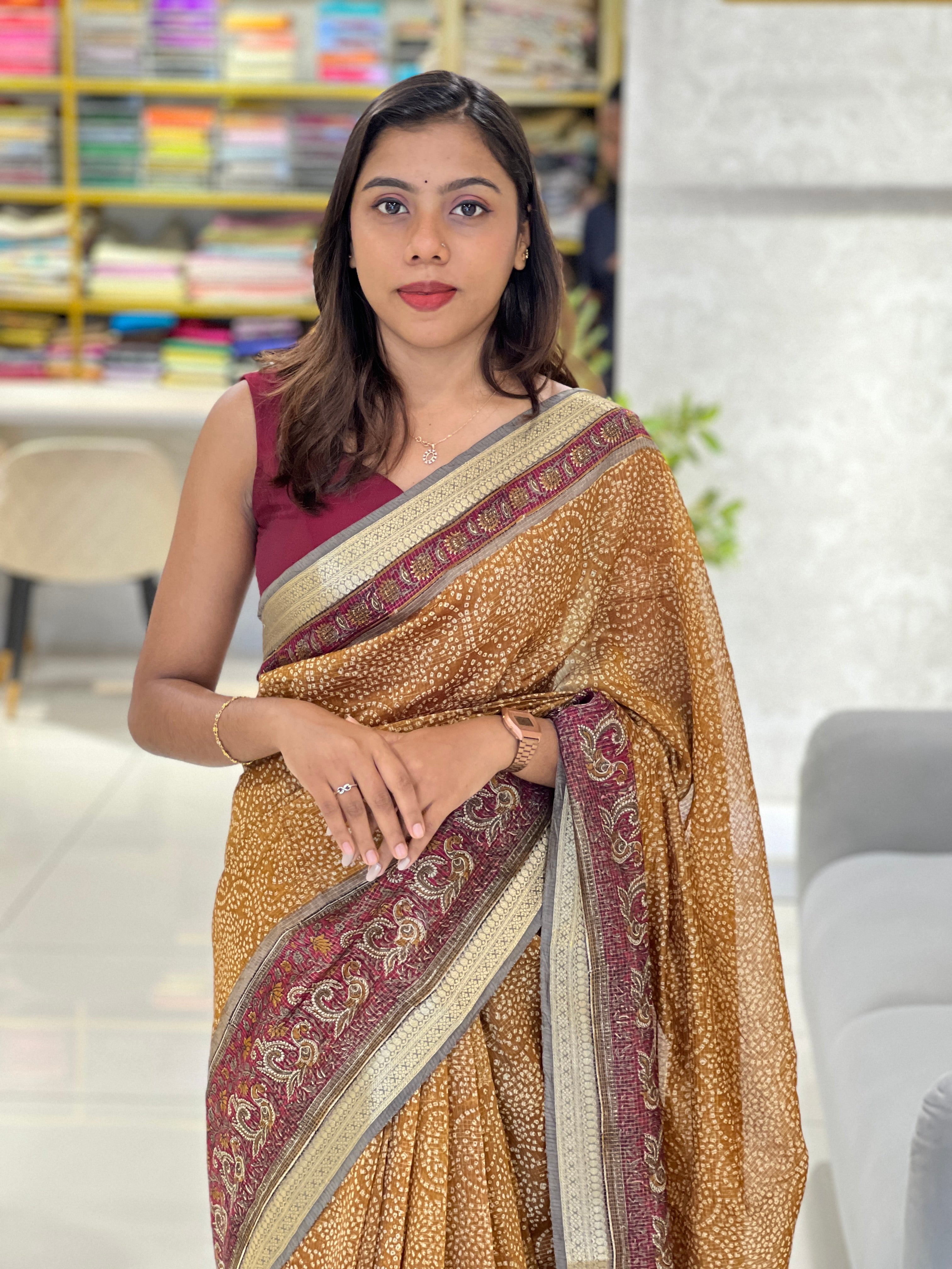 Zari Check Weaved Silk Chanderi Saree | SMC123