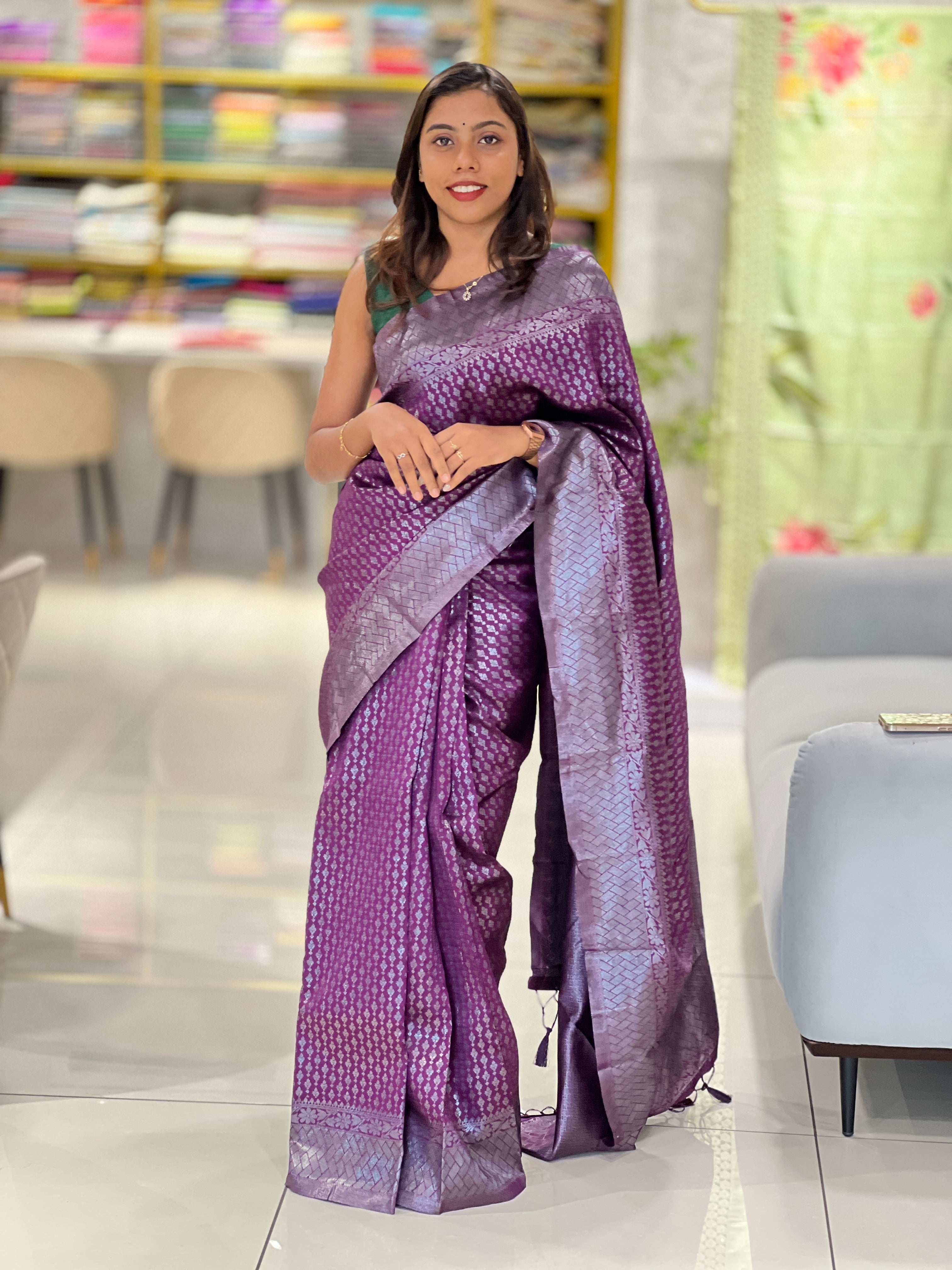 Zari and Thread Weaved Semi Silk Saree | HT138