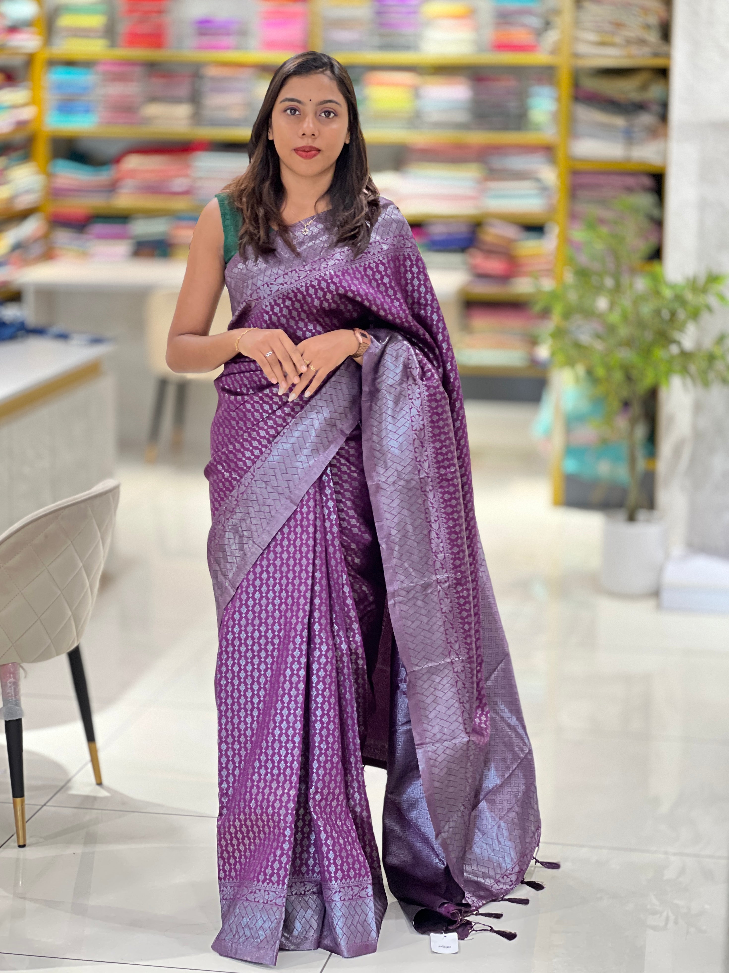 Zari and Thread Weaved Semi Silk Saree | HT138