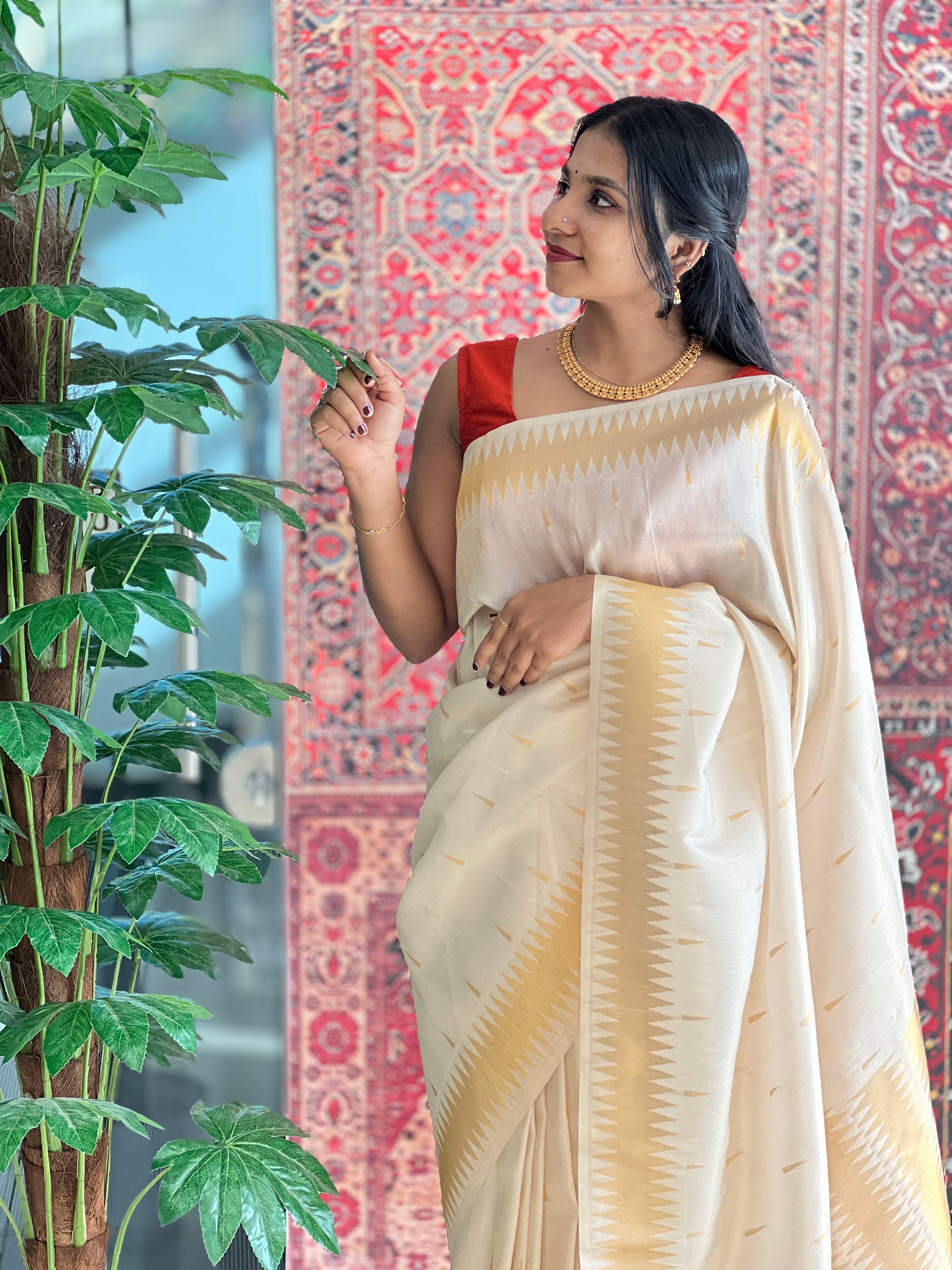 Temple Weaving Patterned Semi Silk Saree | HT200
