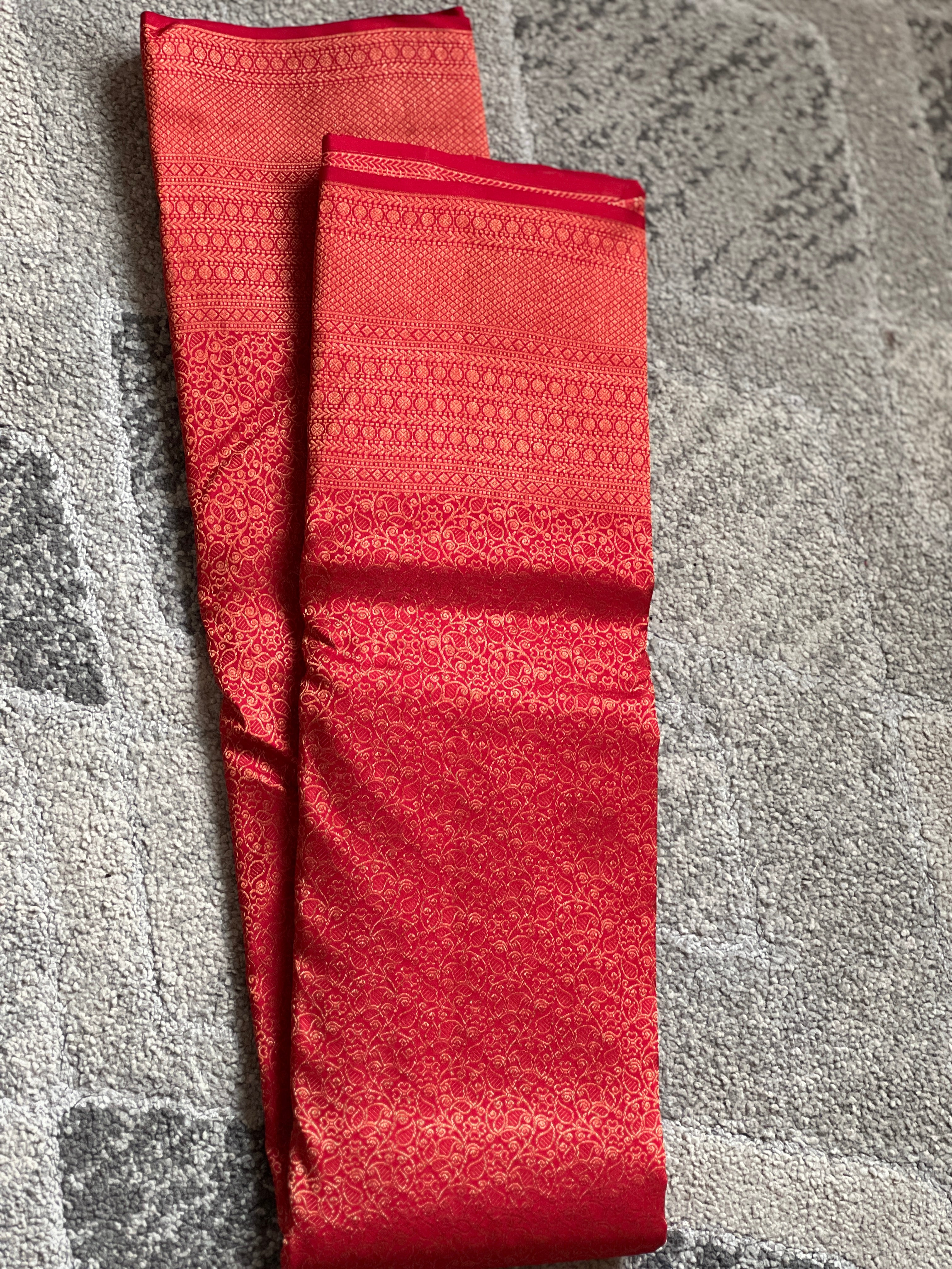 Floral Paisley Patterned Handloom Kanchipuram Saree | HH220