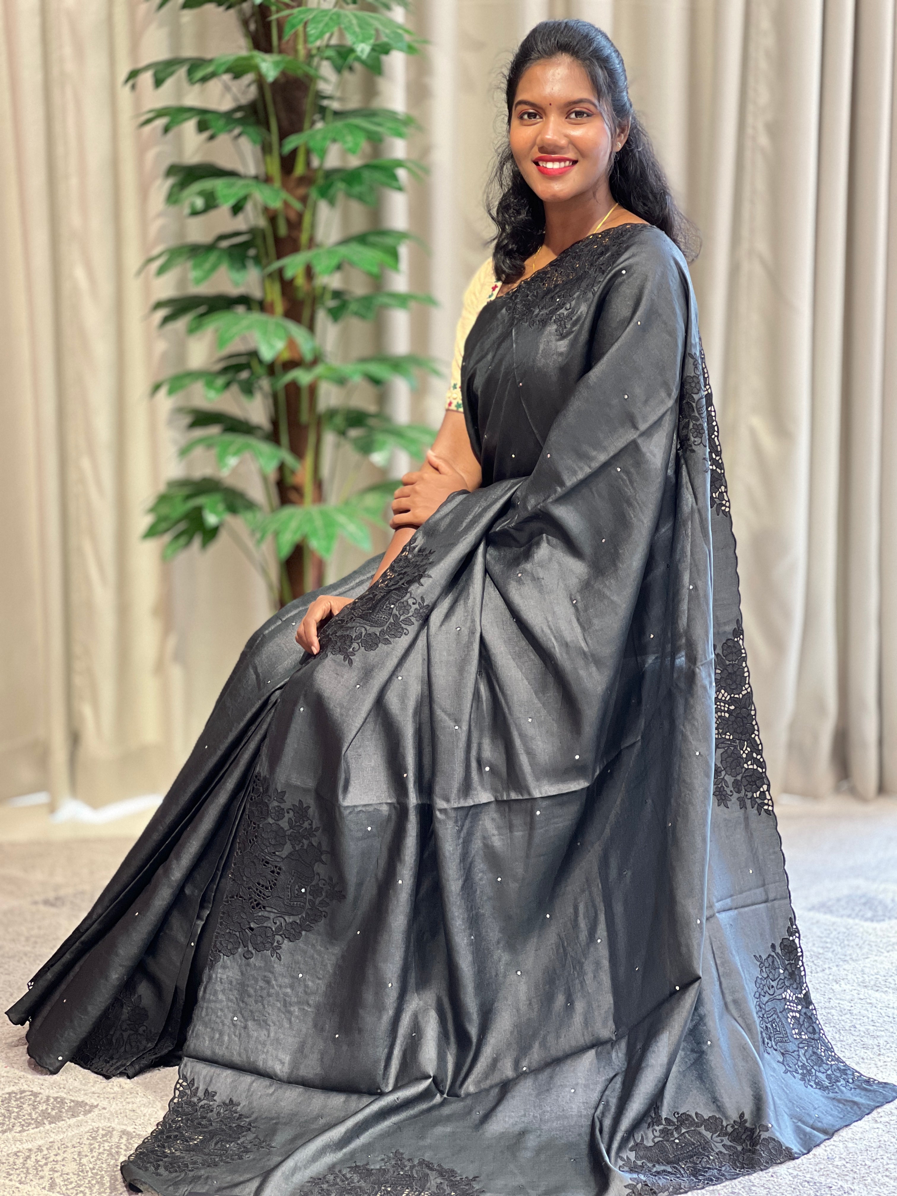 Cut Work Embroidered Pattern Pure Tussar Saree | RGD686