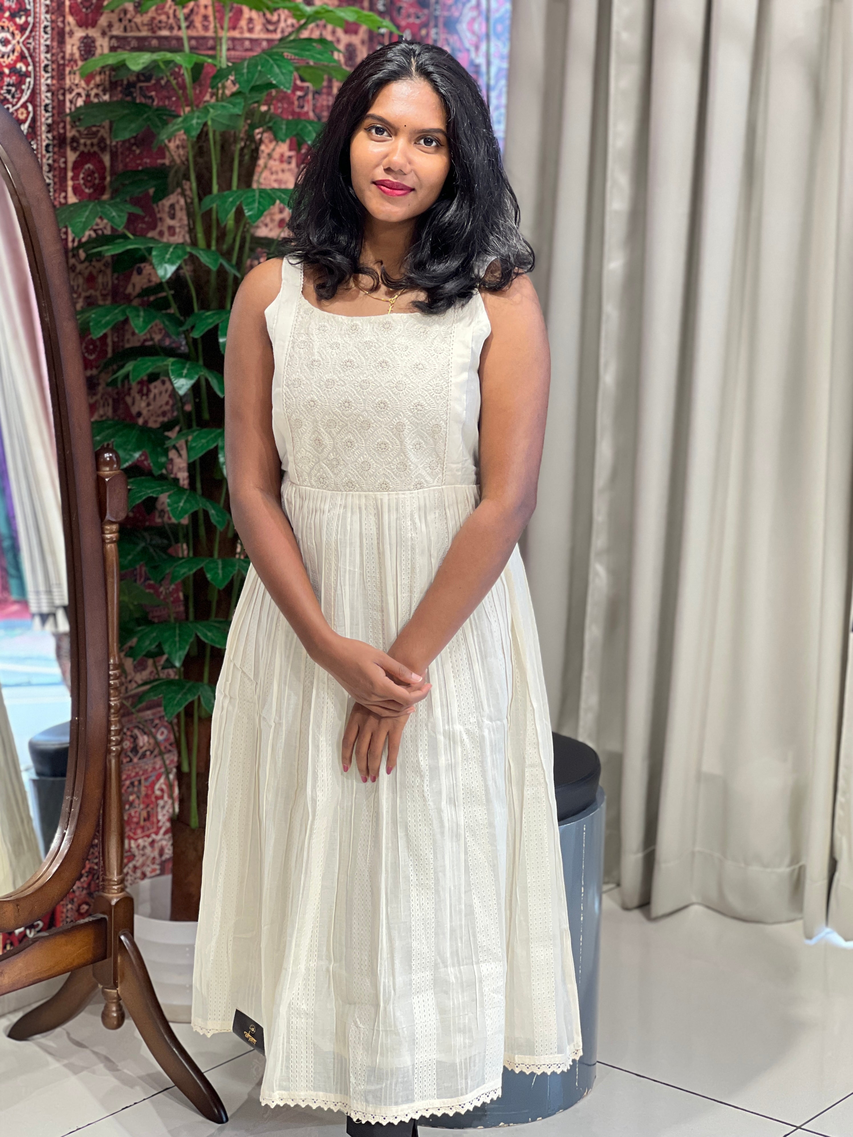 Embroidery Detailed Cotton Kurta | PGI226