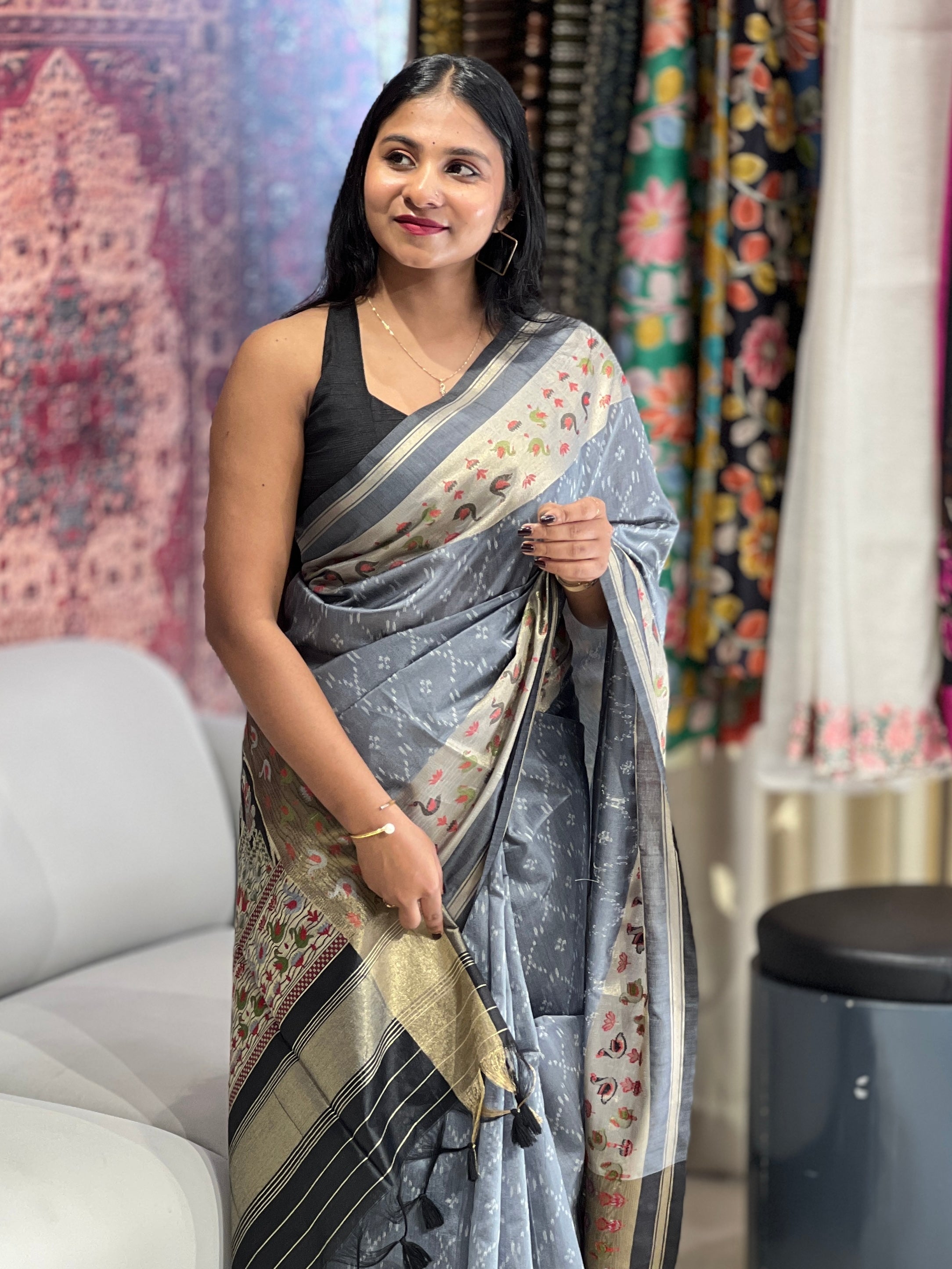 Zari and Thread Woven Semi Silk Saree | SSN294