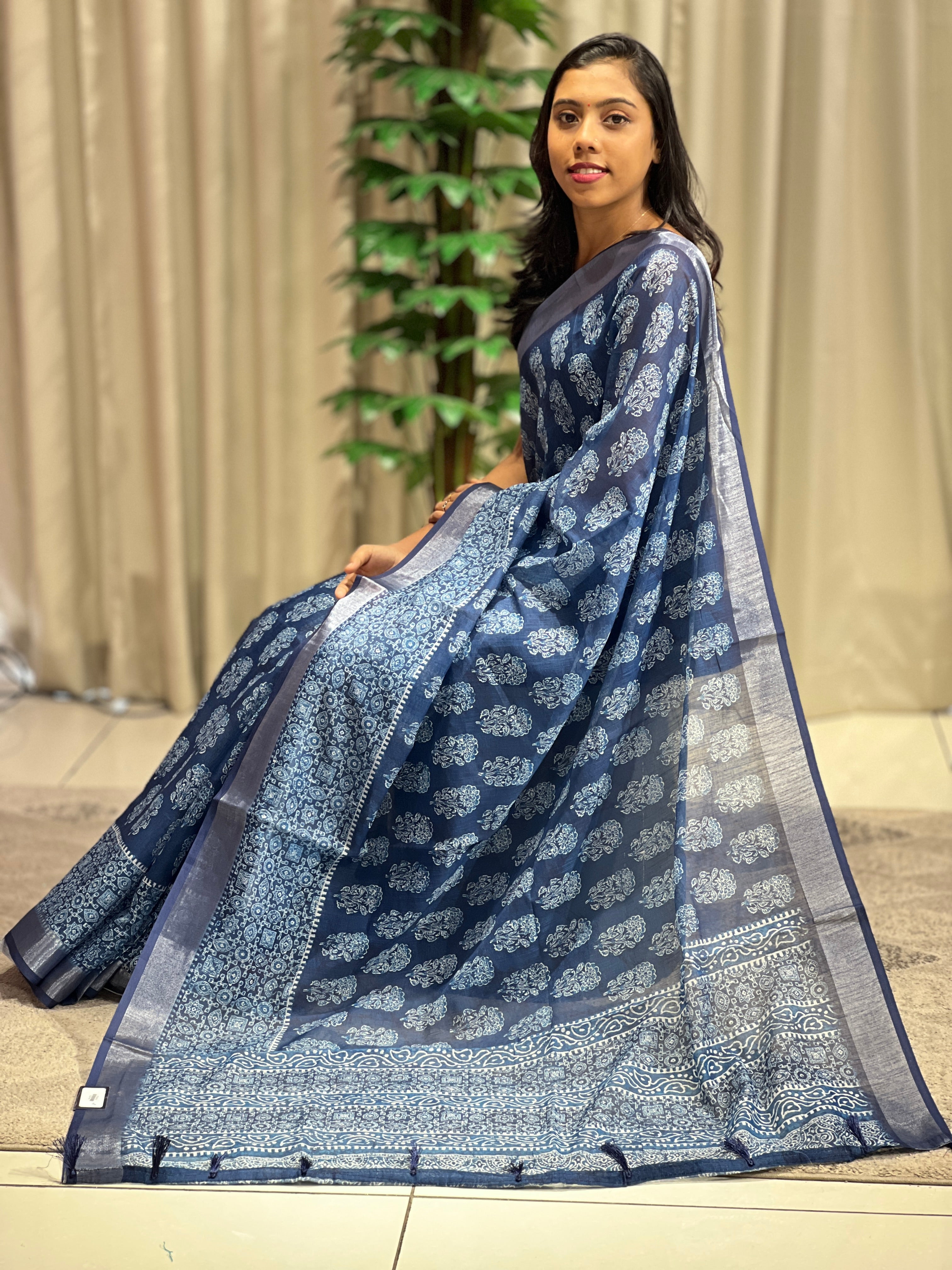 Printed Pattern Linen Finish Saree | BLD1198