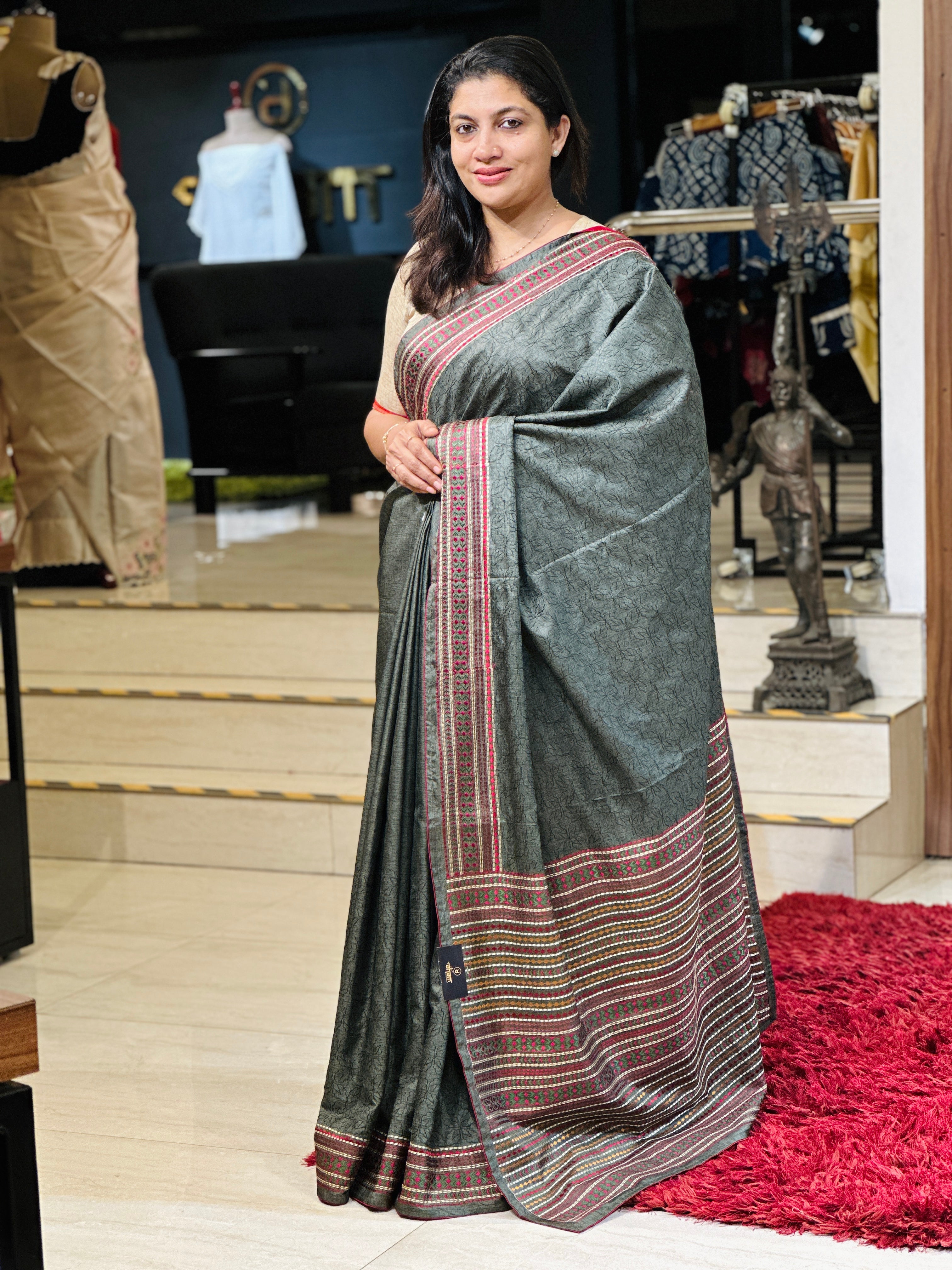 Thread Embroidery Floral Patterned Tussar Finish Saree | SUN466