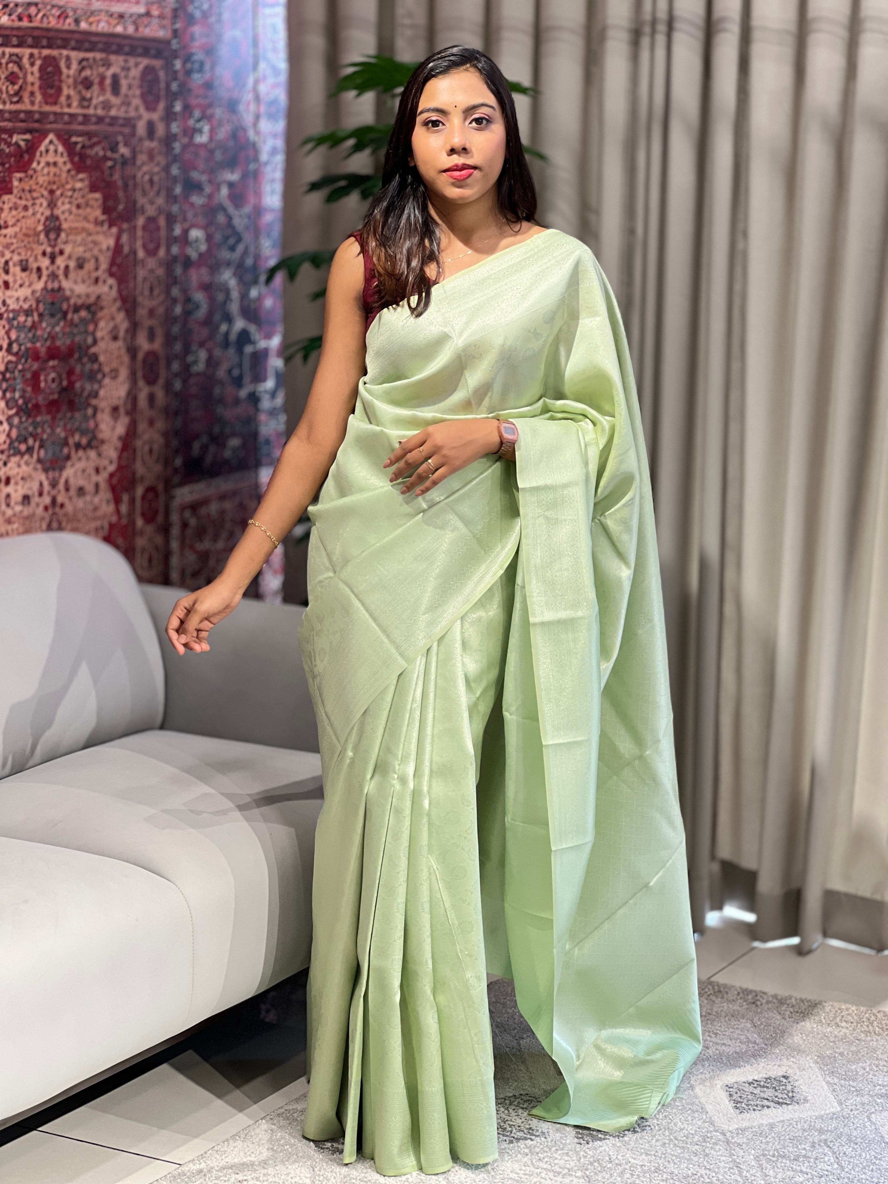 Traditional floral Patterned Semi Silk Saree | KAC251