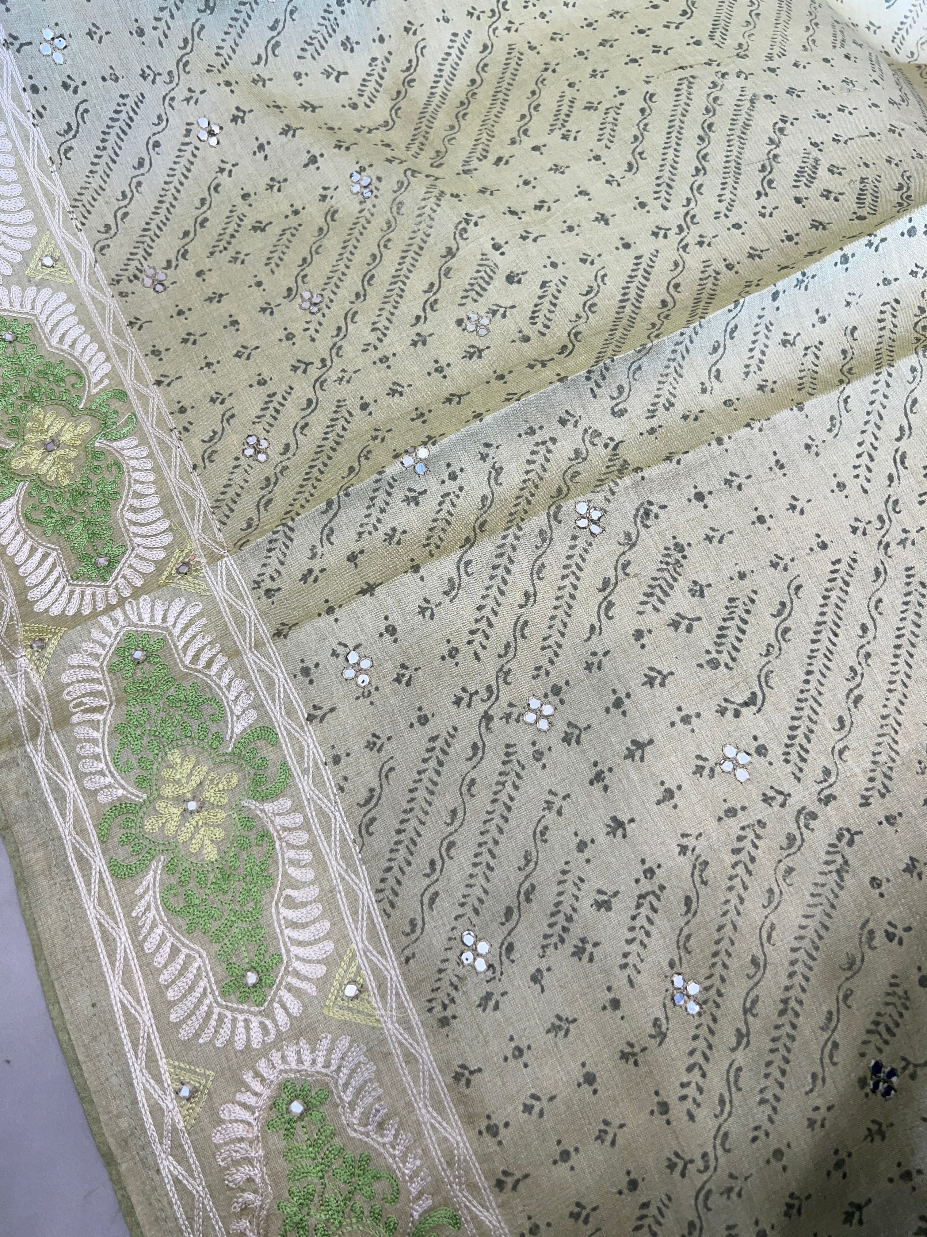Kashida Inspired Machine Embroidery Tussar Saree | RGD320