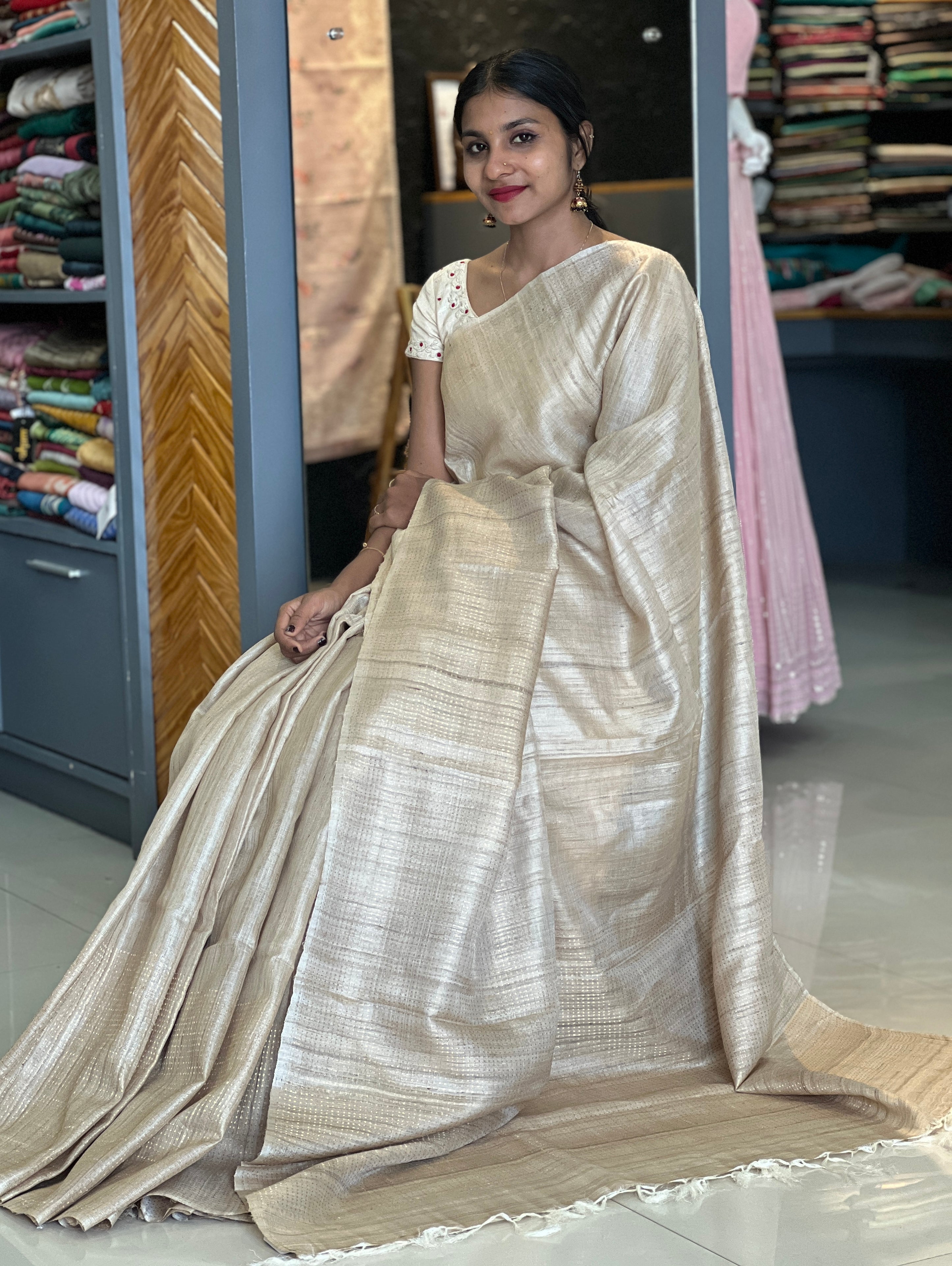 Zari Weaving Border Pattern Tussar Saree | HS1203