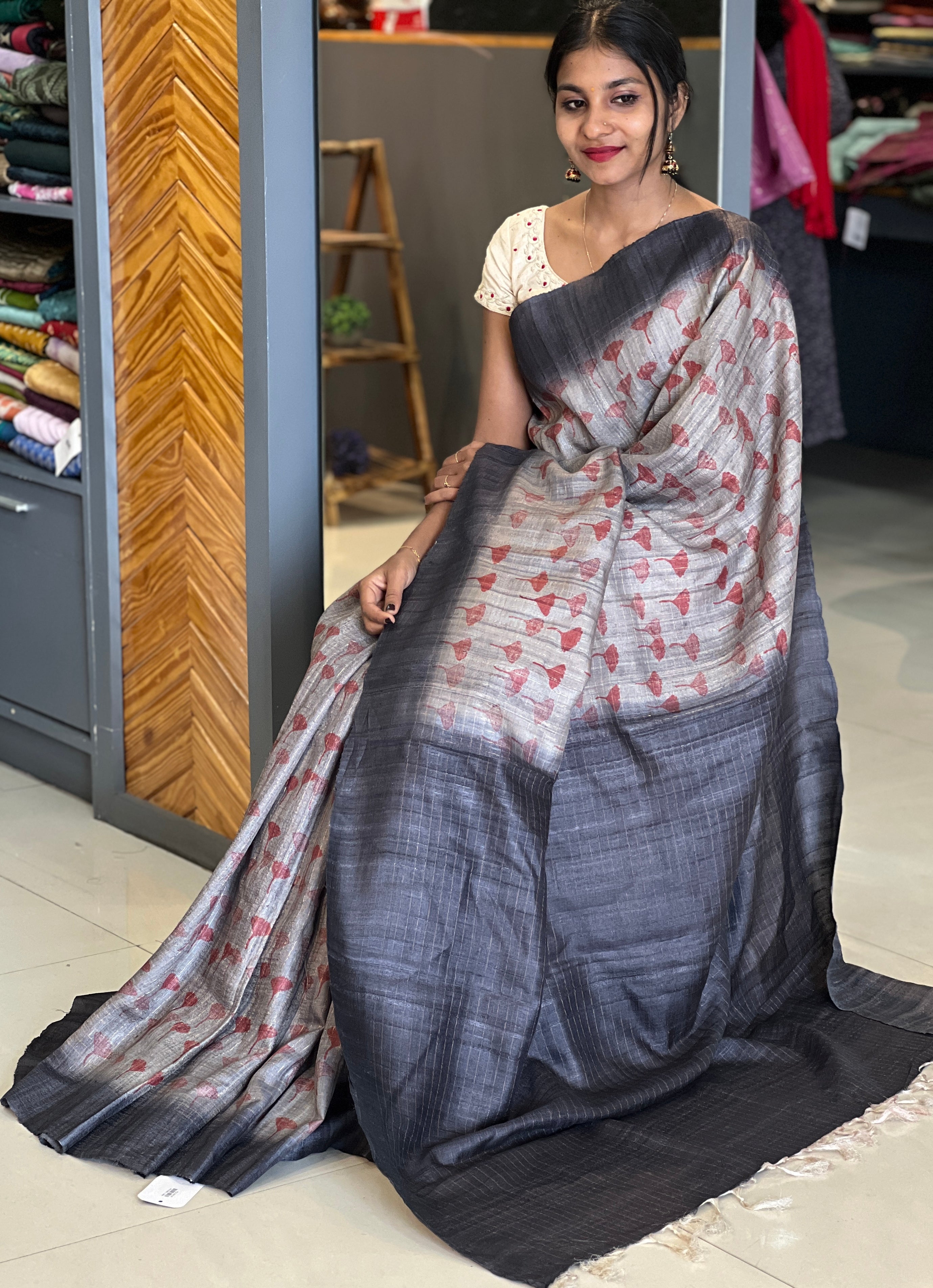 Printed Pattern Tussar Saree | HS1226