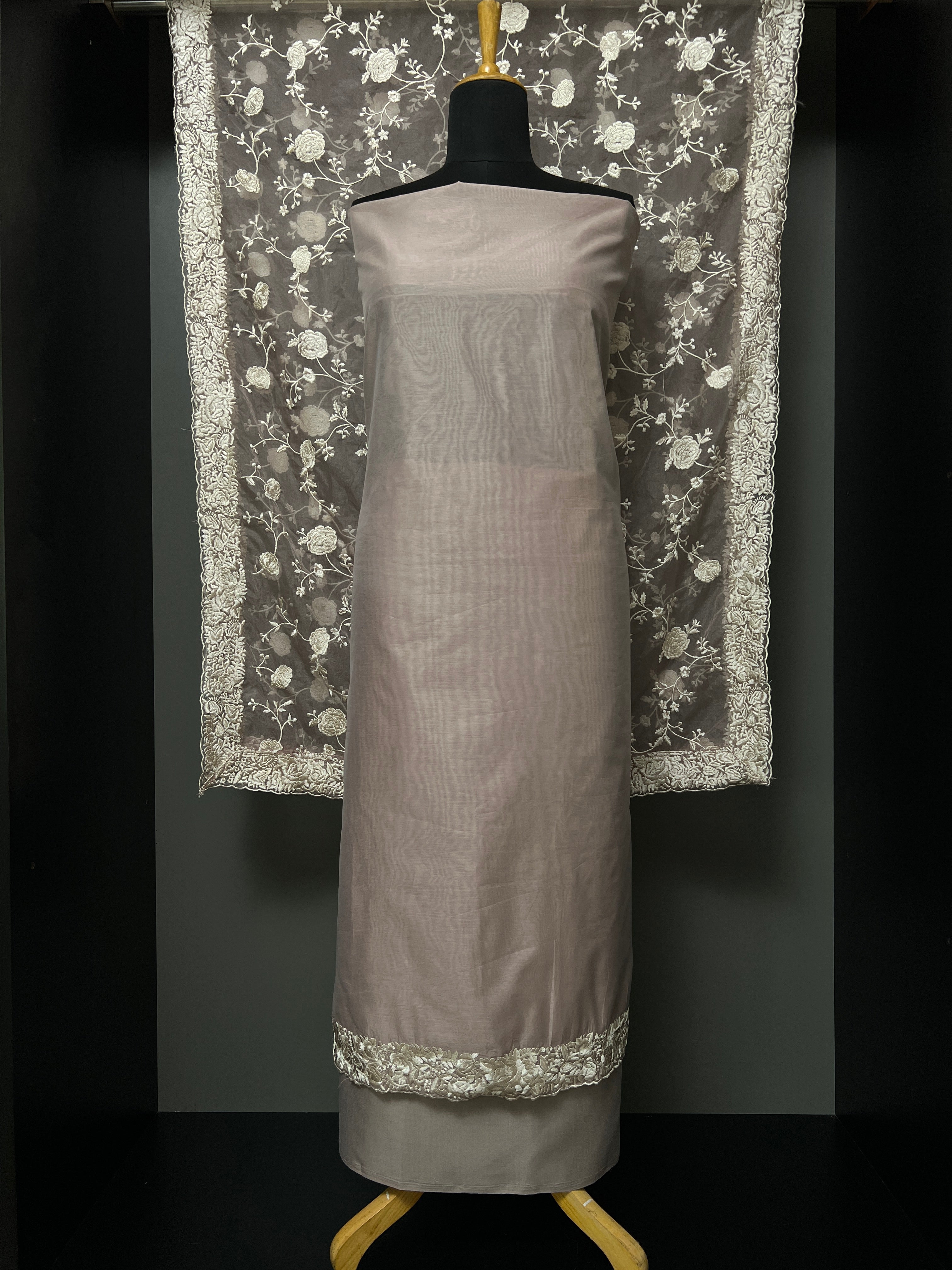 Floral Embroidery Detailed Chanderi Salwar Set | SBP892