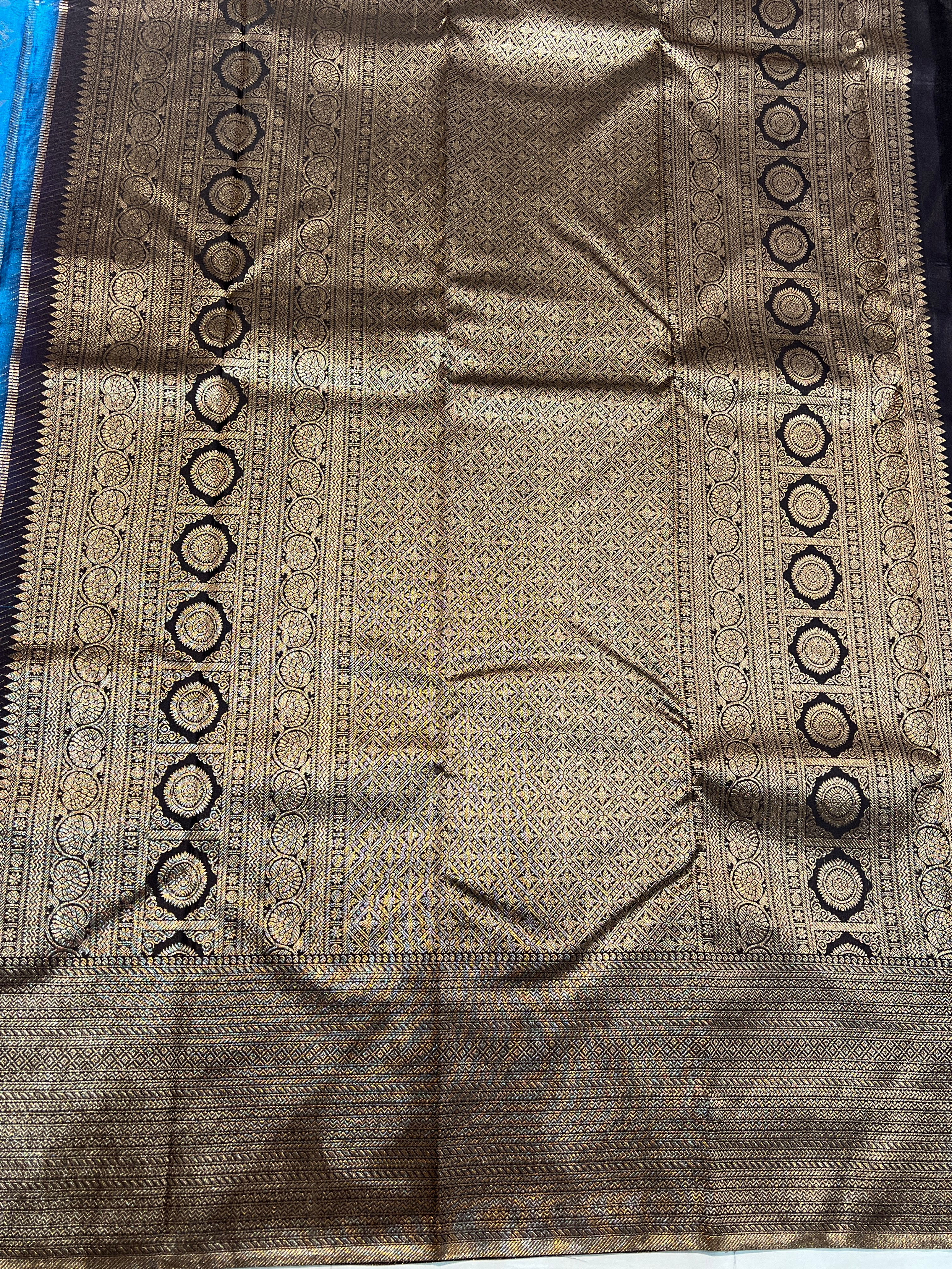 Floral Design Kanchipuram Saree | OM247