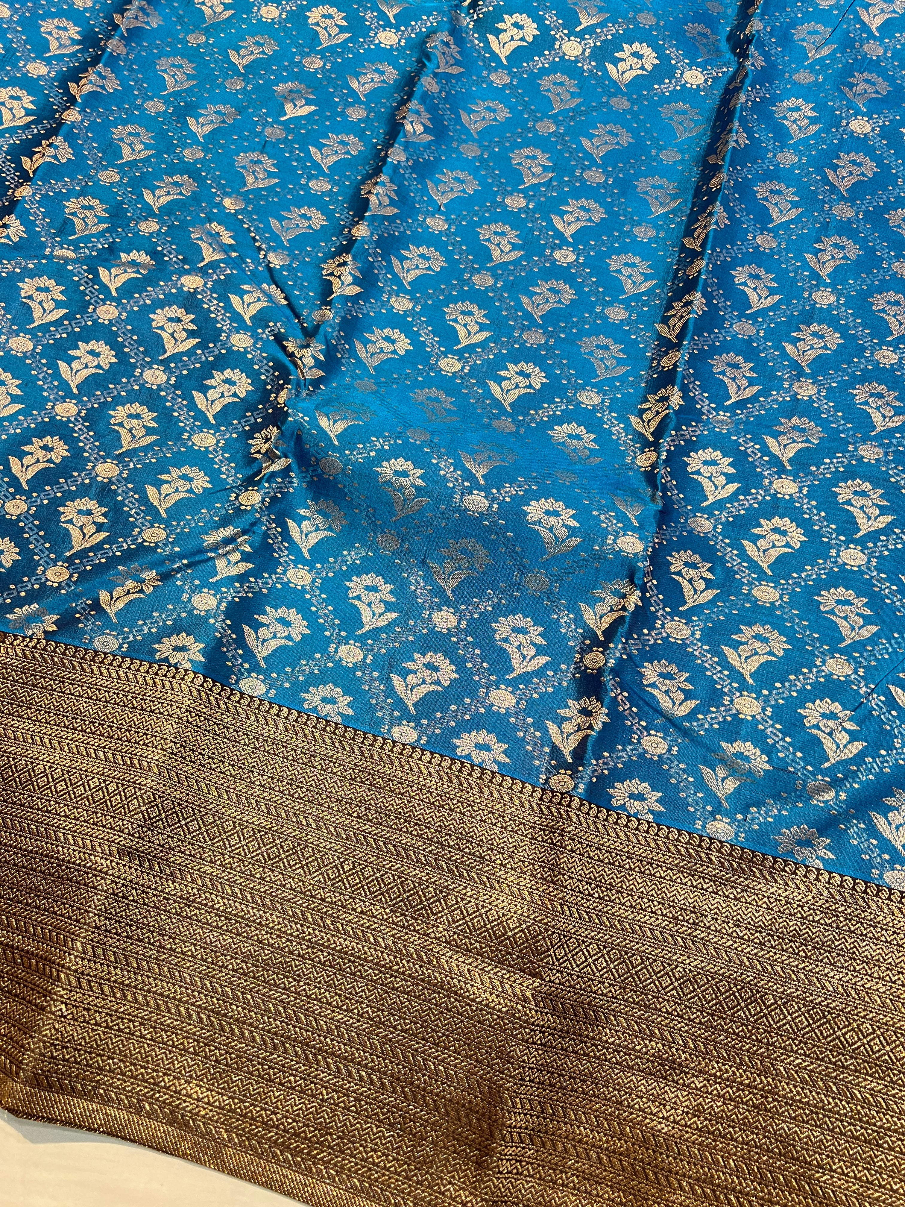 Floral Design Kanchipuram Saree | OM247