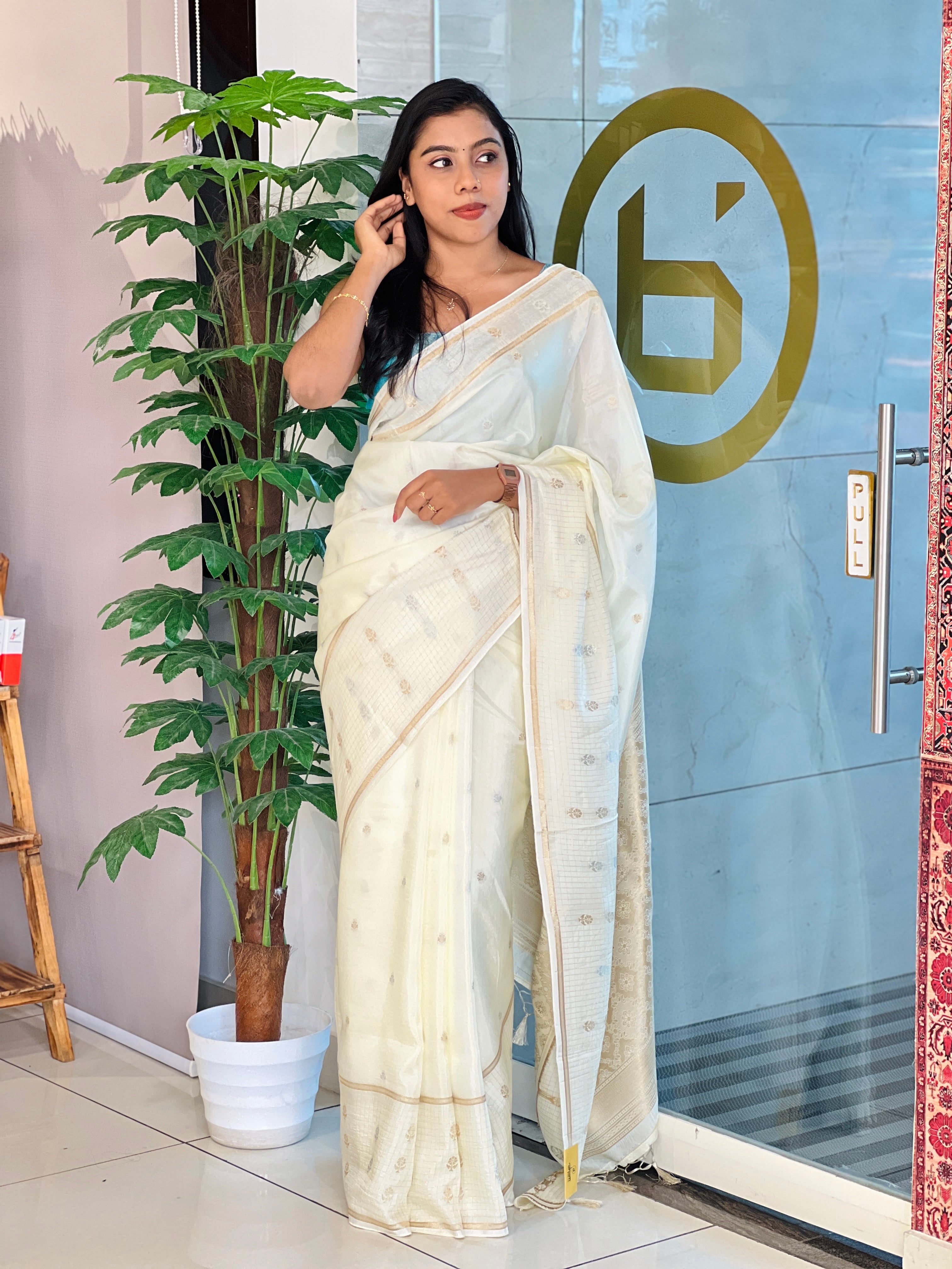 Zari Butta Weaved Semi Silk Saree | NN346