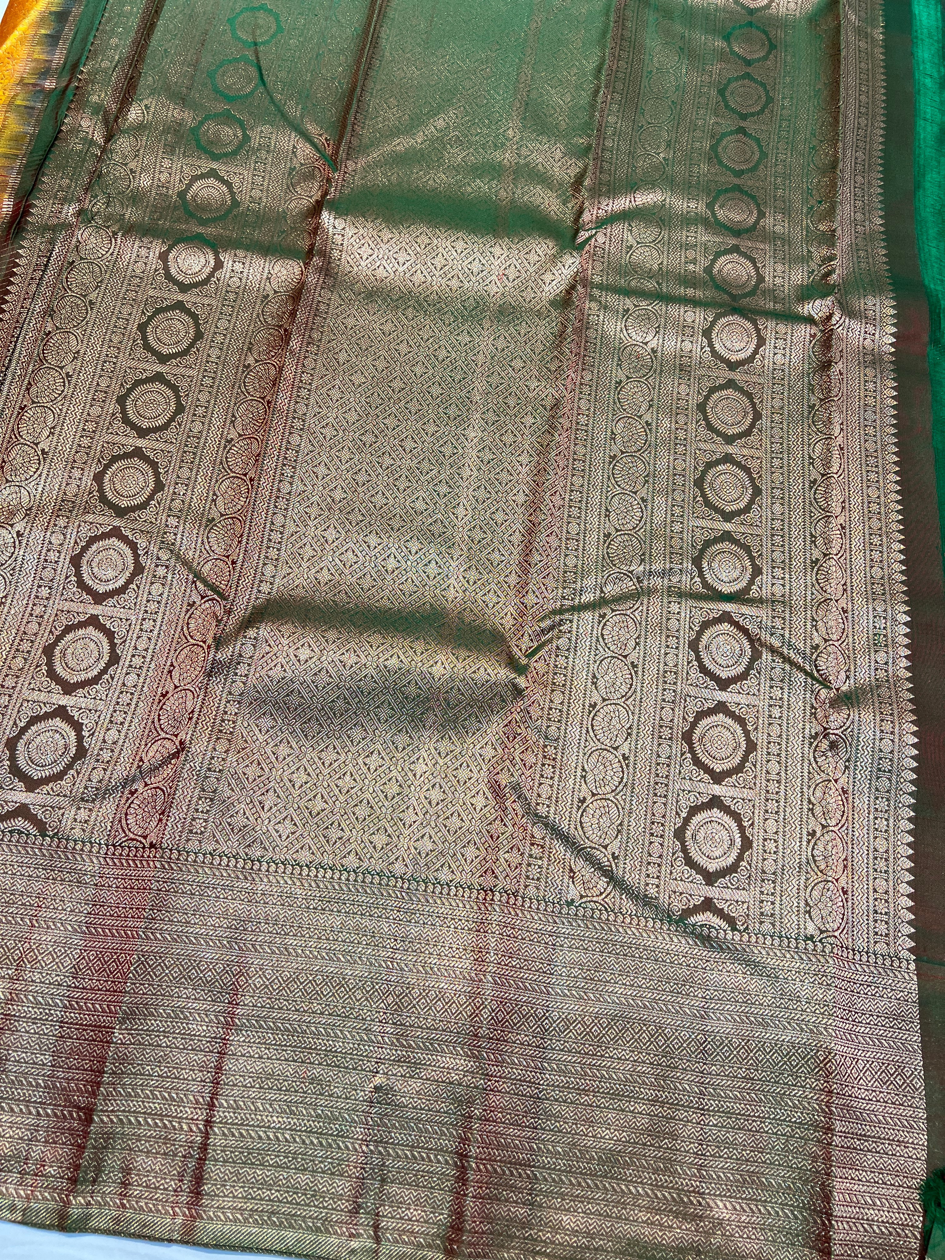 Jaal Pattern With Handloom Kanchipuram Saree | OM243