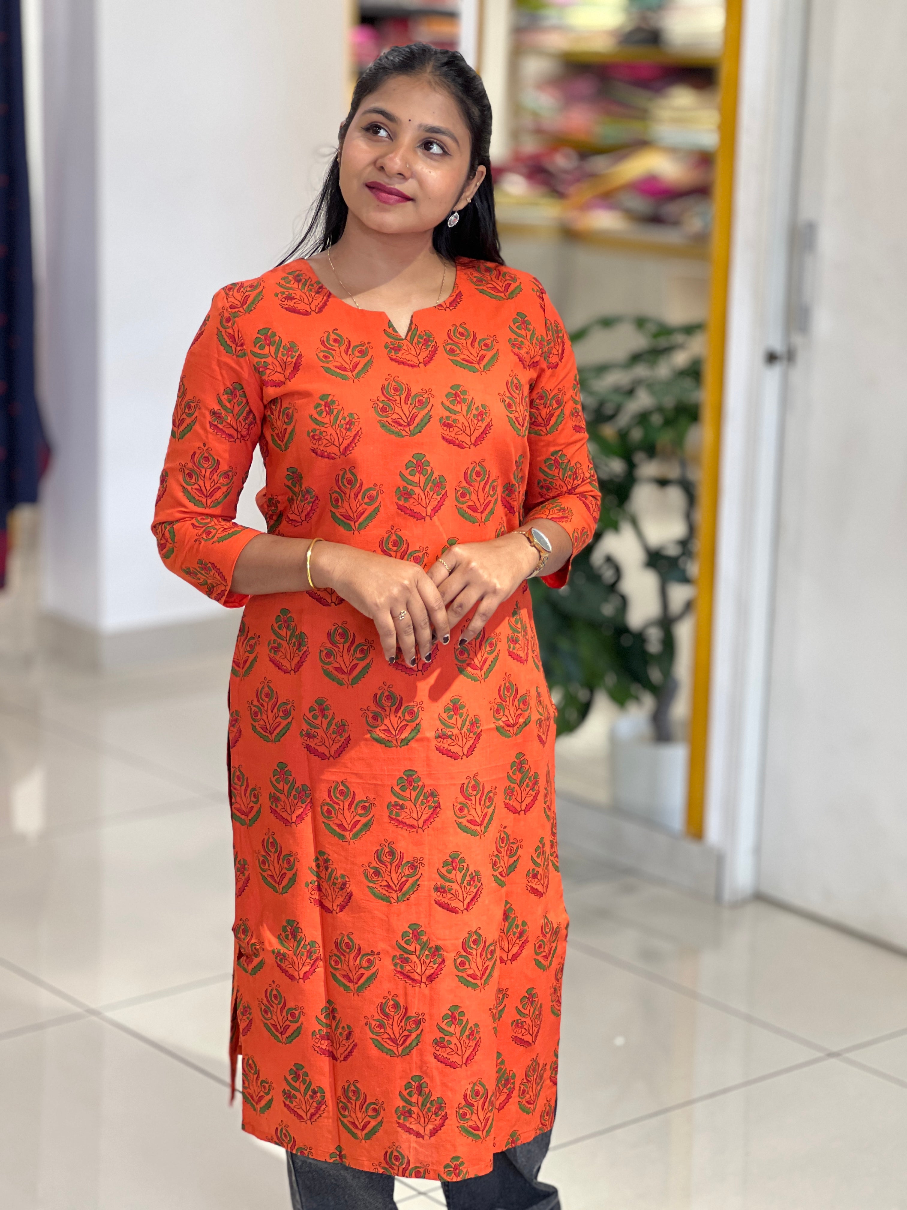 Floral Print Detailed Cotton Kurta | DNT814