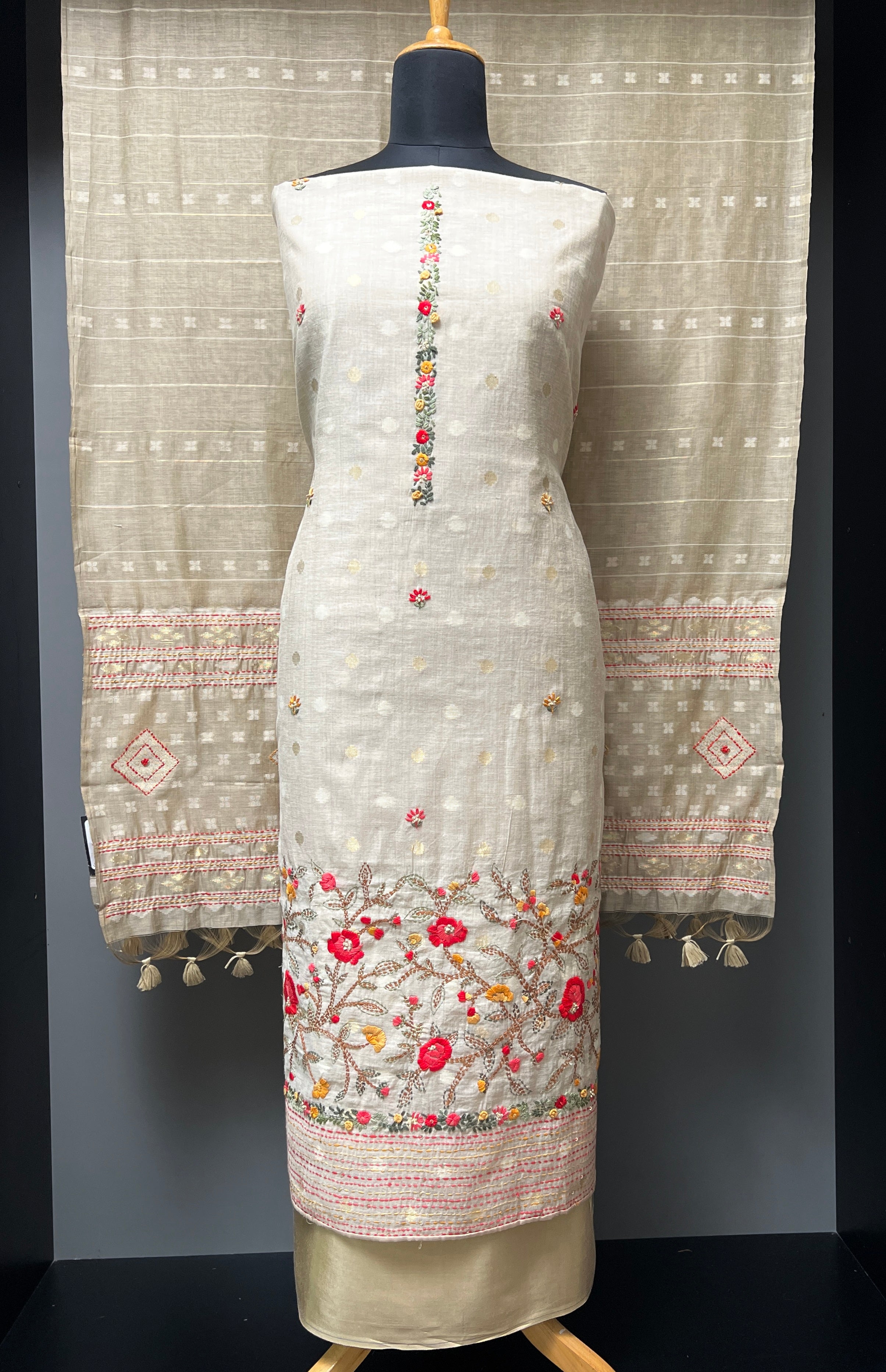 Phulkari With Jamdani Weaved Chanderi Salwar Set | LV450