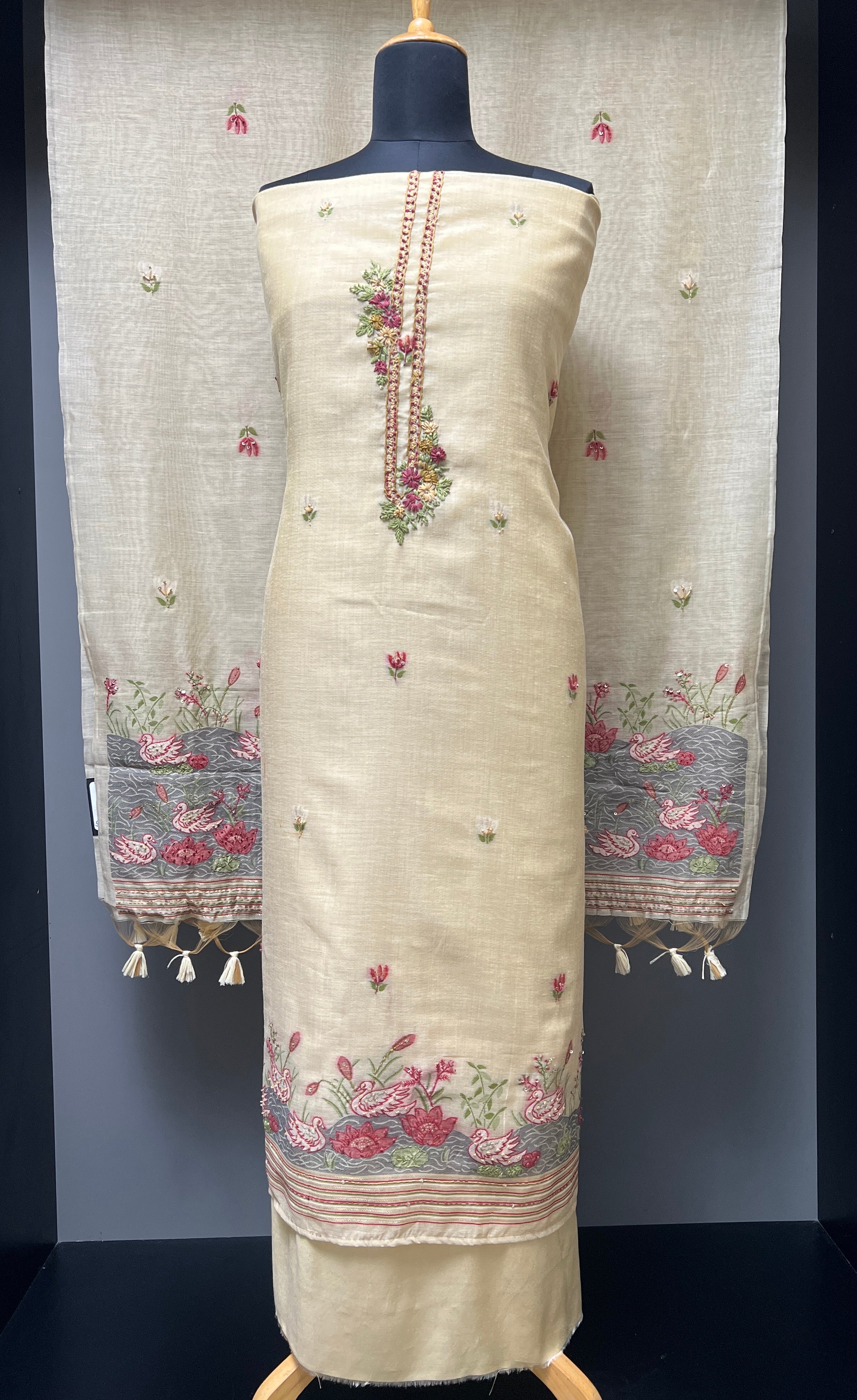 Thread Woven With Embroidery Highlighted Chanderi Salwar Set | LV454