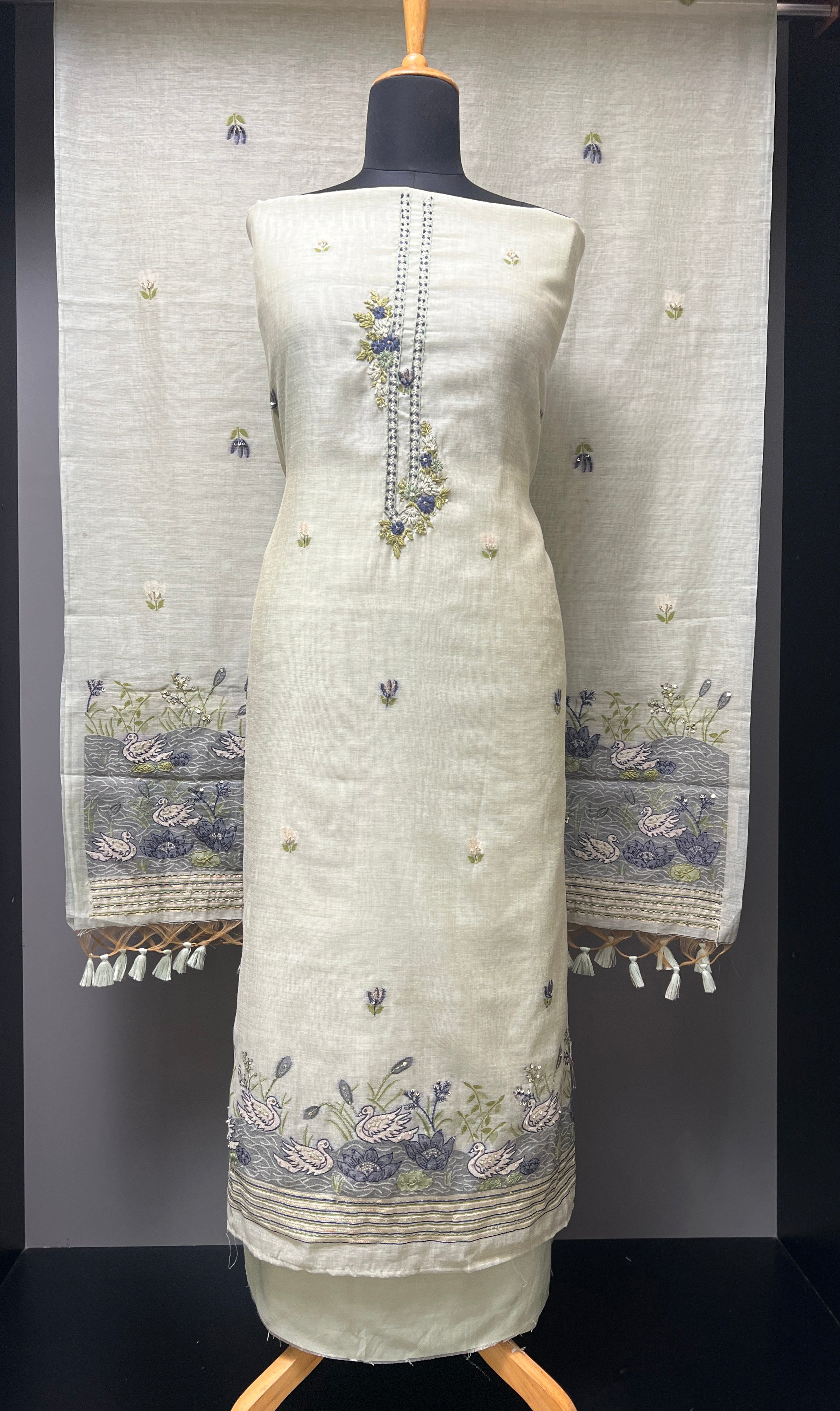 Thread Woven With Embroidery Highlighted Chanderi Salwar Set | LV455