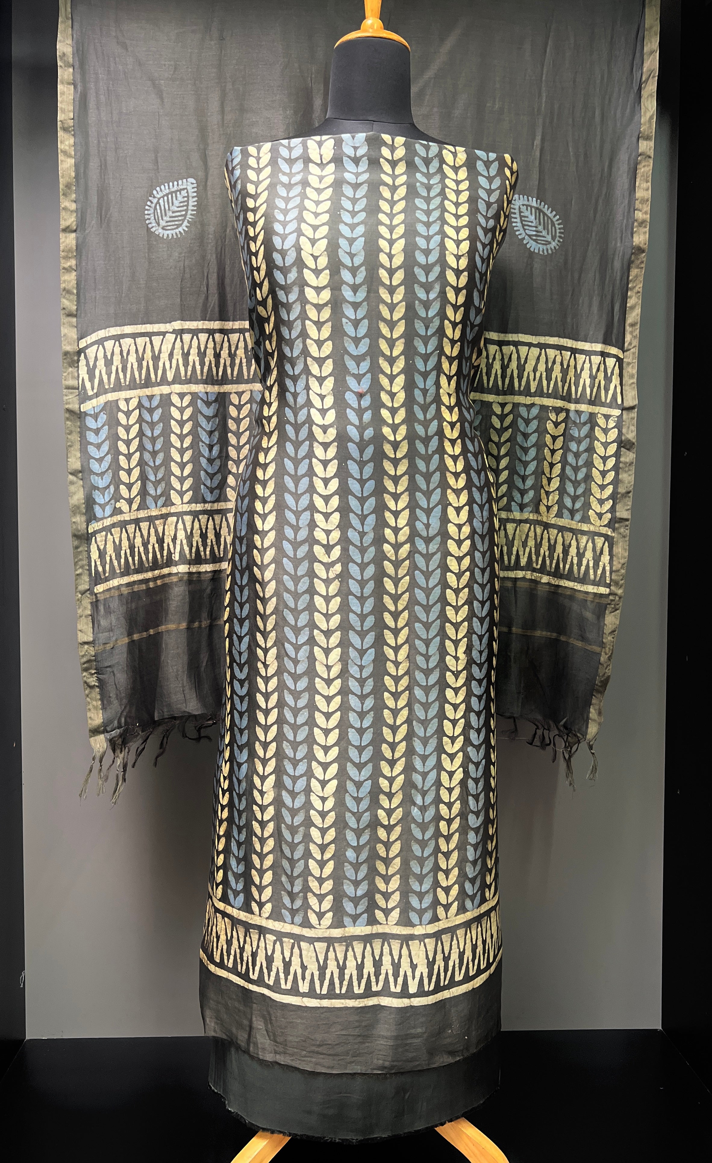 Leaf Patterned Screen Print Chanderi Silk Salwar Set | LV479