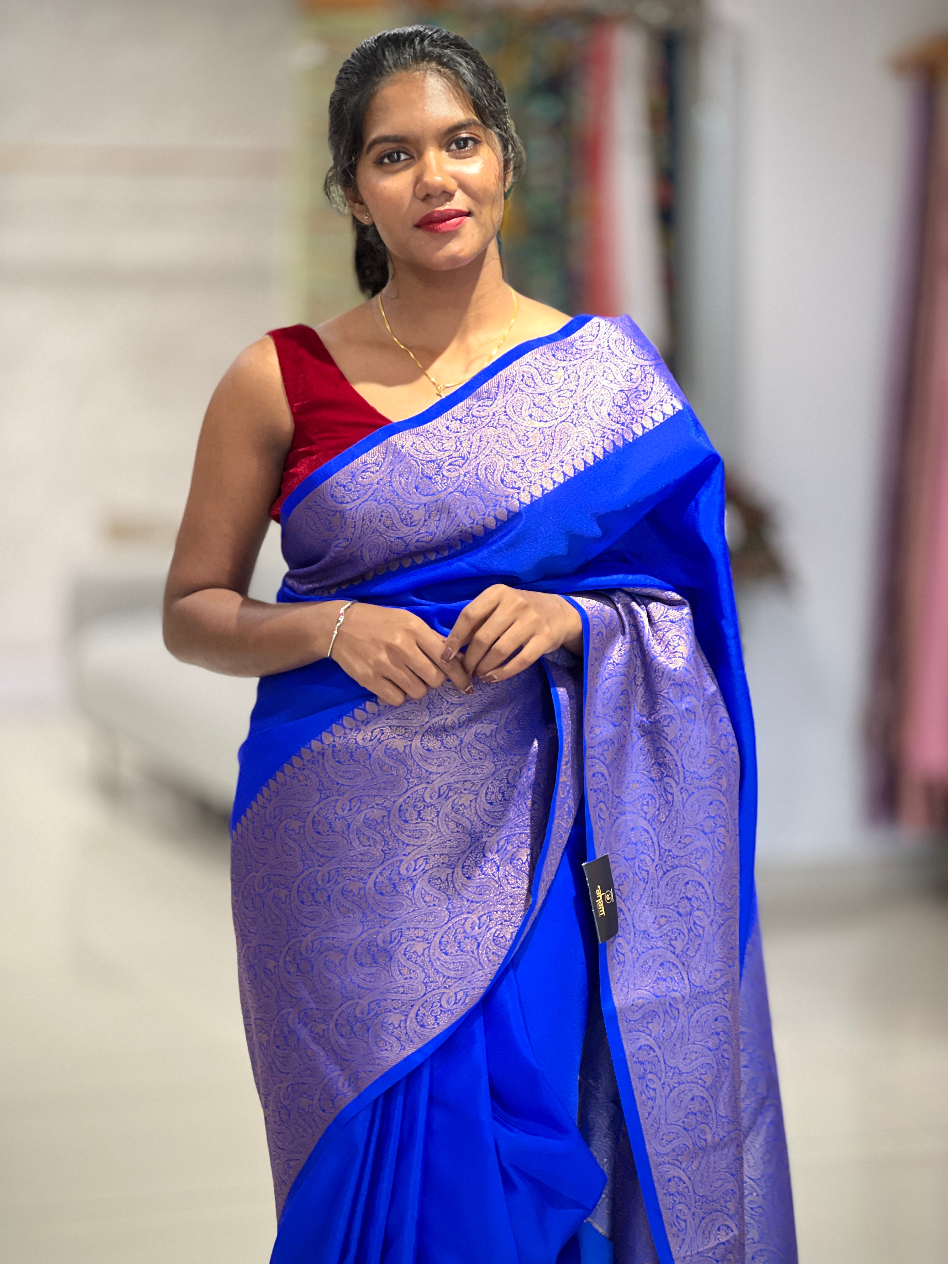 Antique Golden Zari Weaved Border Design Warm Silk Saree | NN103